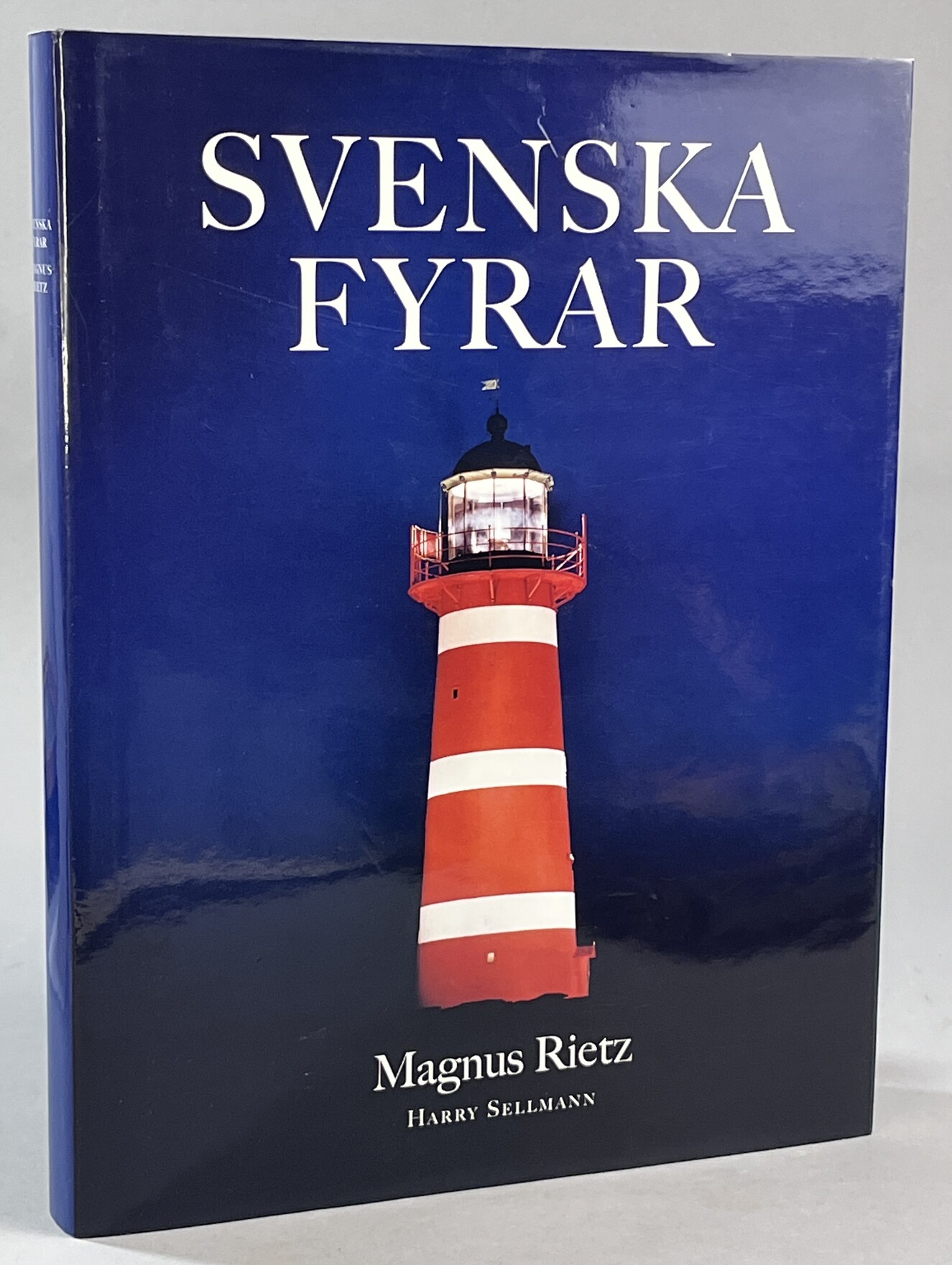 Svenska fyrar. [Utg. av Bokförlaget Fischer & Co].