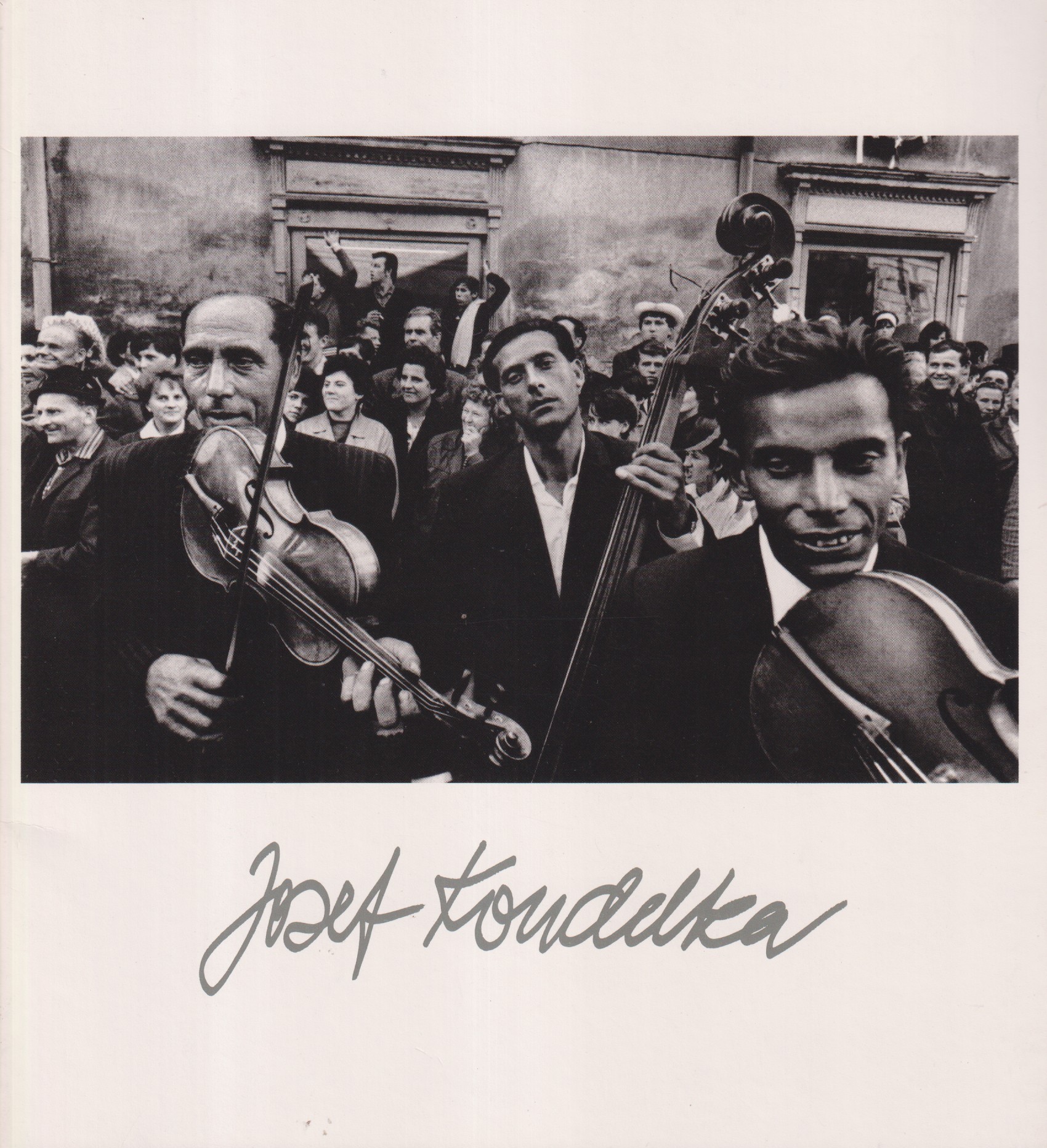 ‘Gypsies’. Photographs by the recipient of the Hasselblad Prize 1992. 28 august - 25 october 1992. [Utg. av] Hasselblad center.