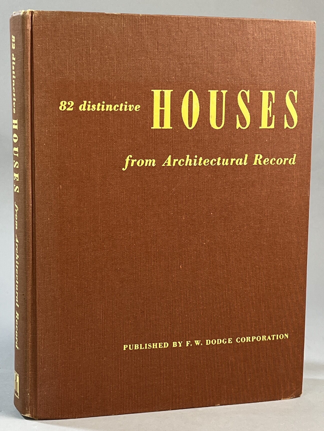 82 distinctive Houses from Architectural Record.