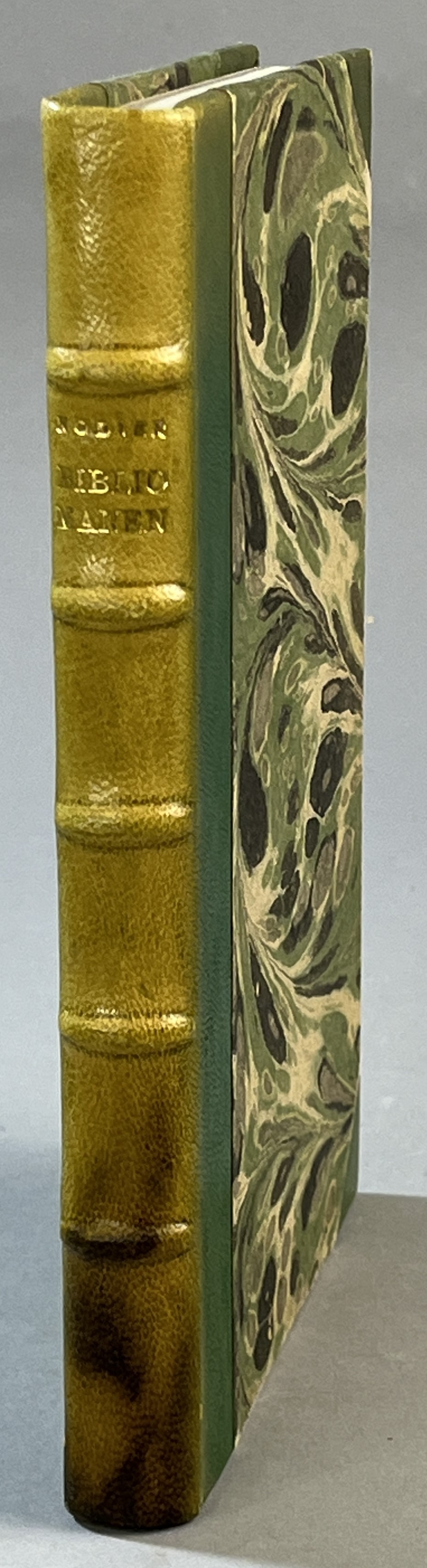 Bibliomanen. Med inledning och noter av Ejnar Munksgaard samt illustrationer av Ebbe Sadolin. [Översättning av Carl Sam Åsberg]. [Utg. av] P.A. Norstedt & Söners förlag.
