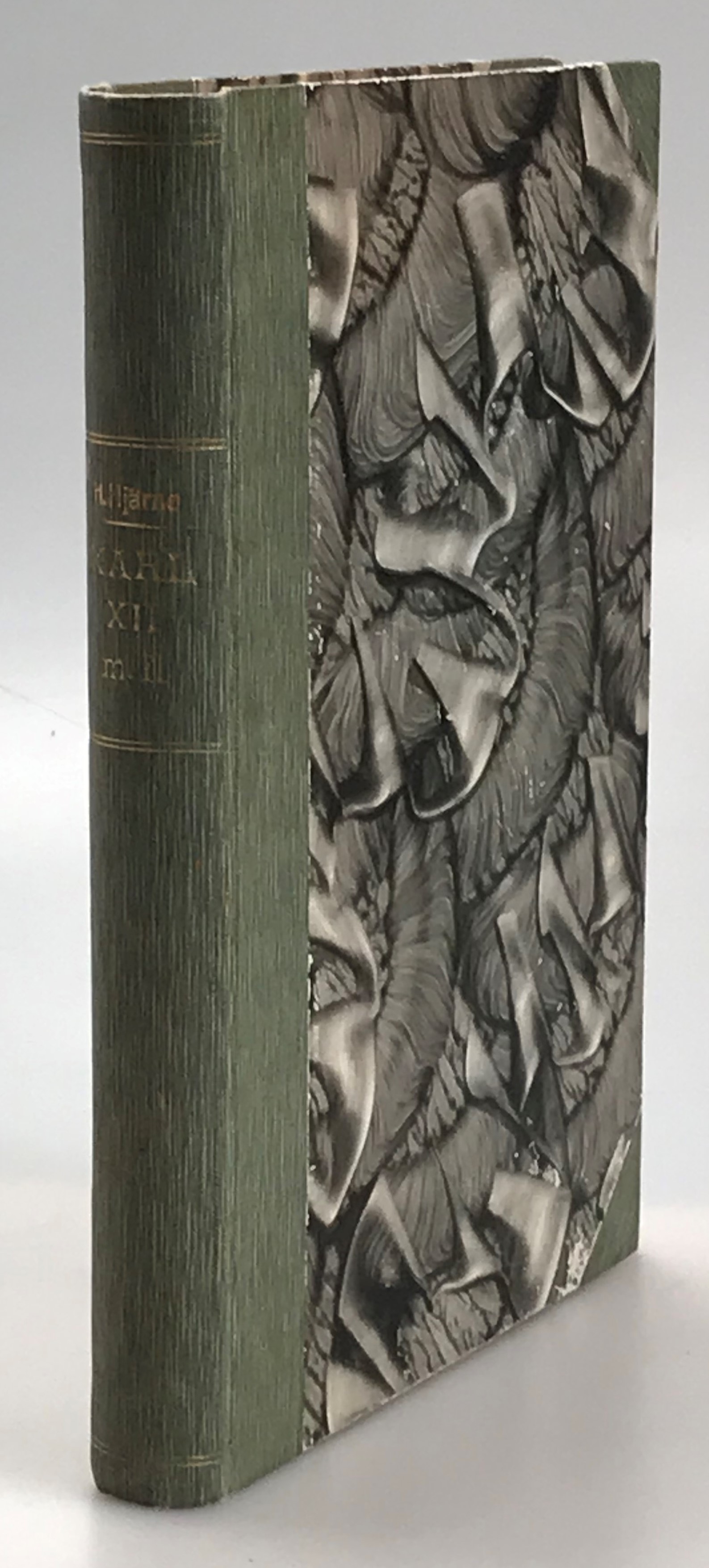 Karl XII. Omstörtningen i Östeuropa 1697-1703. [Utg. av] Ljus förlag. [sammanbunden med:] Waterloo. Skildringar från Napoleons dagar af Erckmann-Chatrian. Från franskan af Ernst Lundquist.