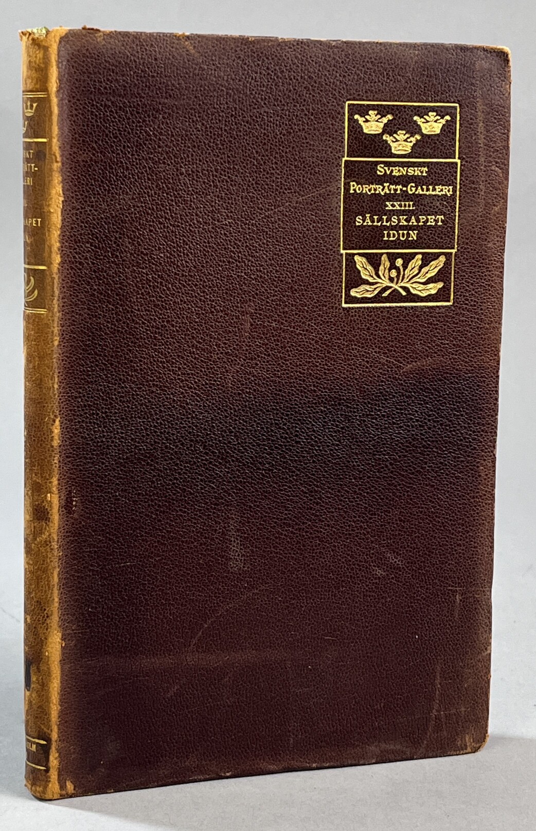 Svenskt Porträttgalleri. XXIII. Sällskapet Idun 1862-1896. [Med matrikeldata af A. Levertin].