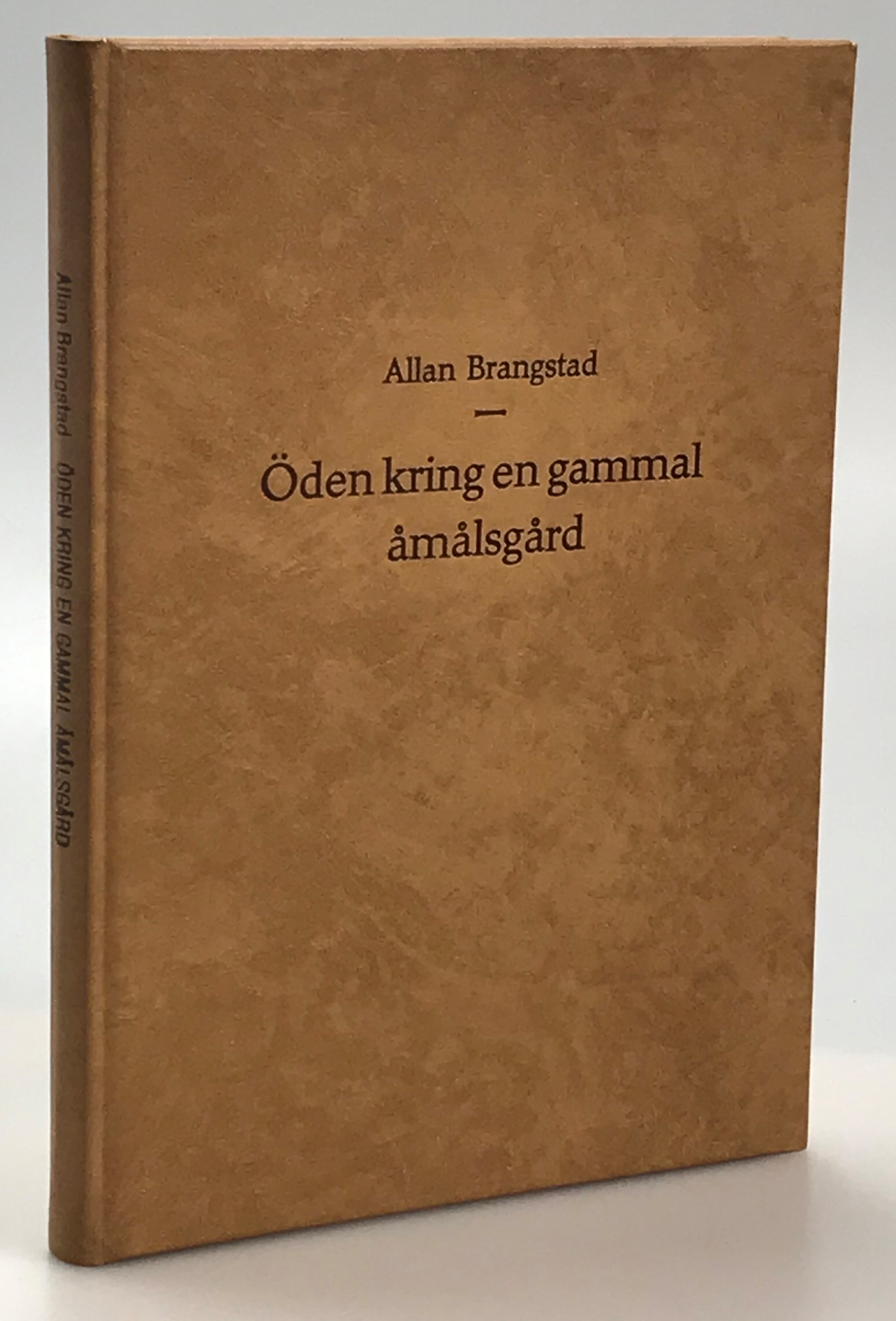 Öden kring en gammal åmålsgård.