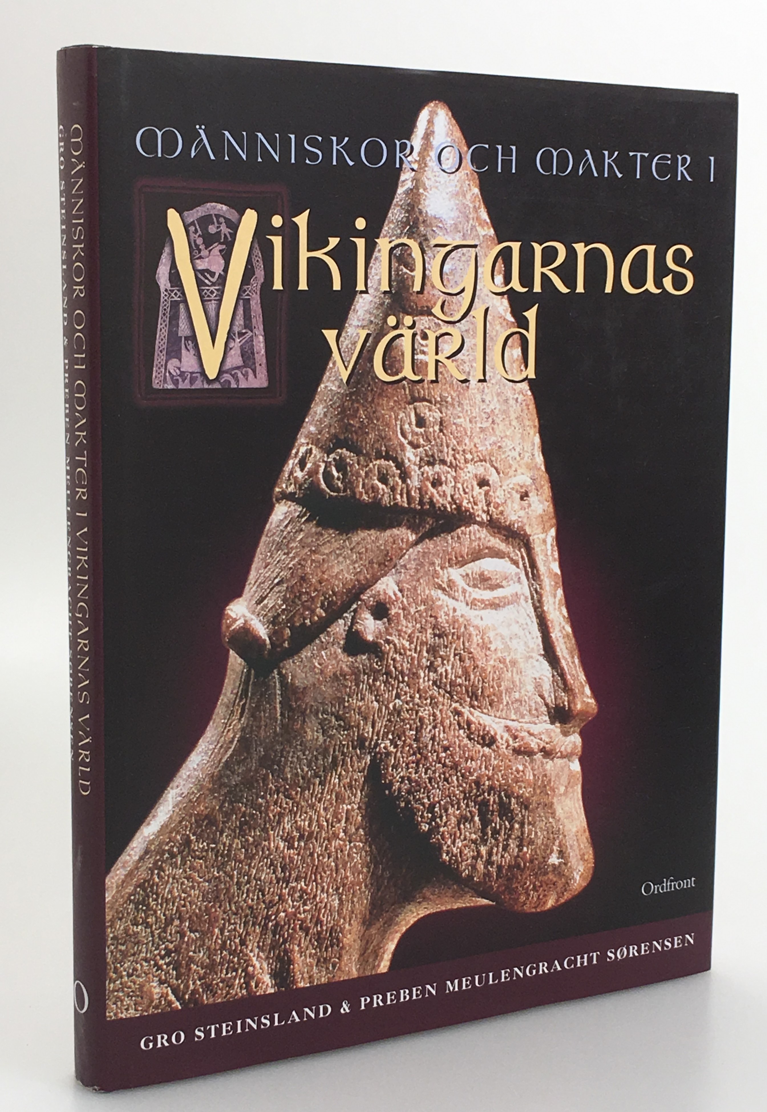 Människor och makter i vikingarnas värld. Översättning: Hans O. Sjöström. [Fackgranskning: Anders Hultgård]. [Utg. av] Ordfront förlag.
