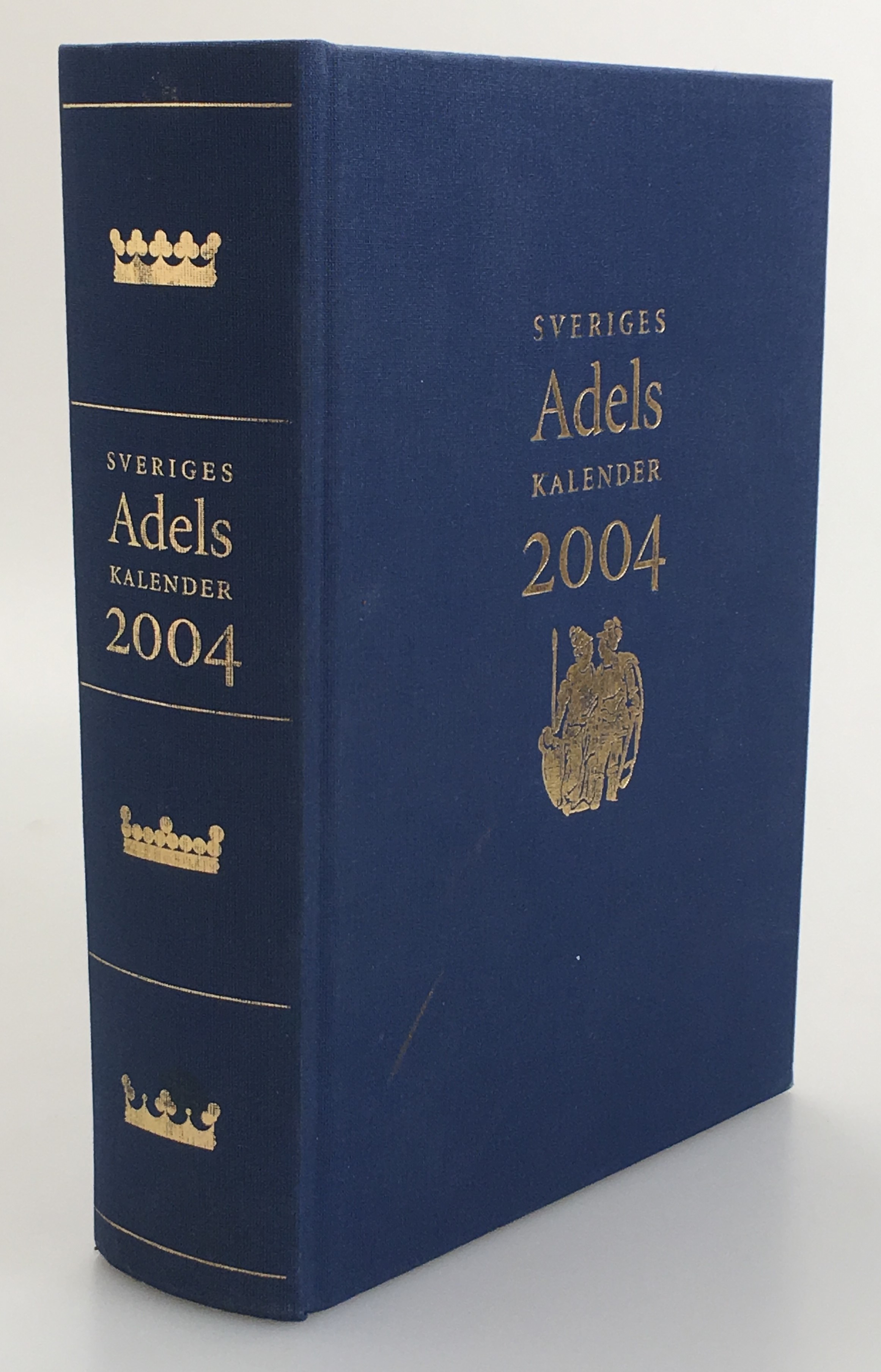 Sveriges ridderskaps och adels kalender 2004. Ett hundrade och tredje årgången.