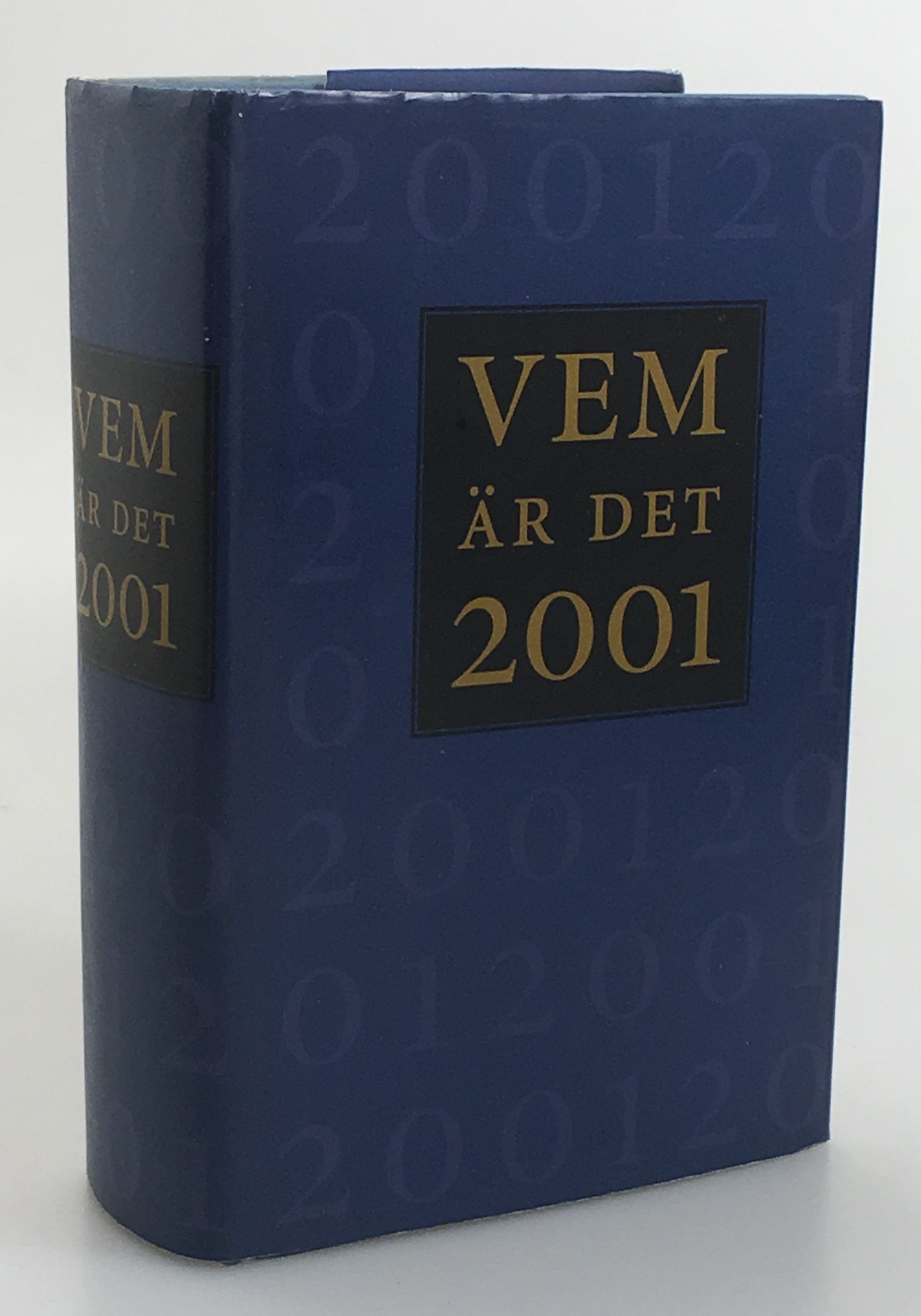 Vem är det. Svensk biografisk handbok 2001. Redaktör: Lena Jönsson. [Utg. av] Kunskapsförlaget P.A. Norstedt & Söner.