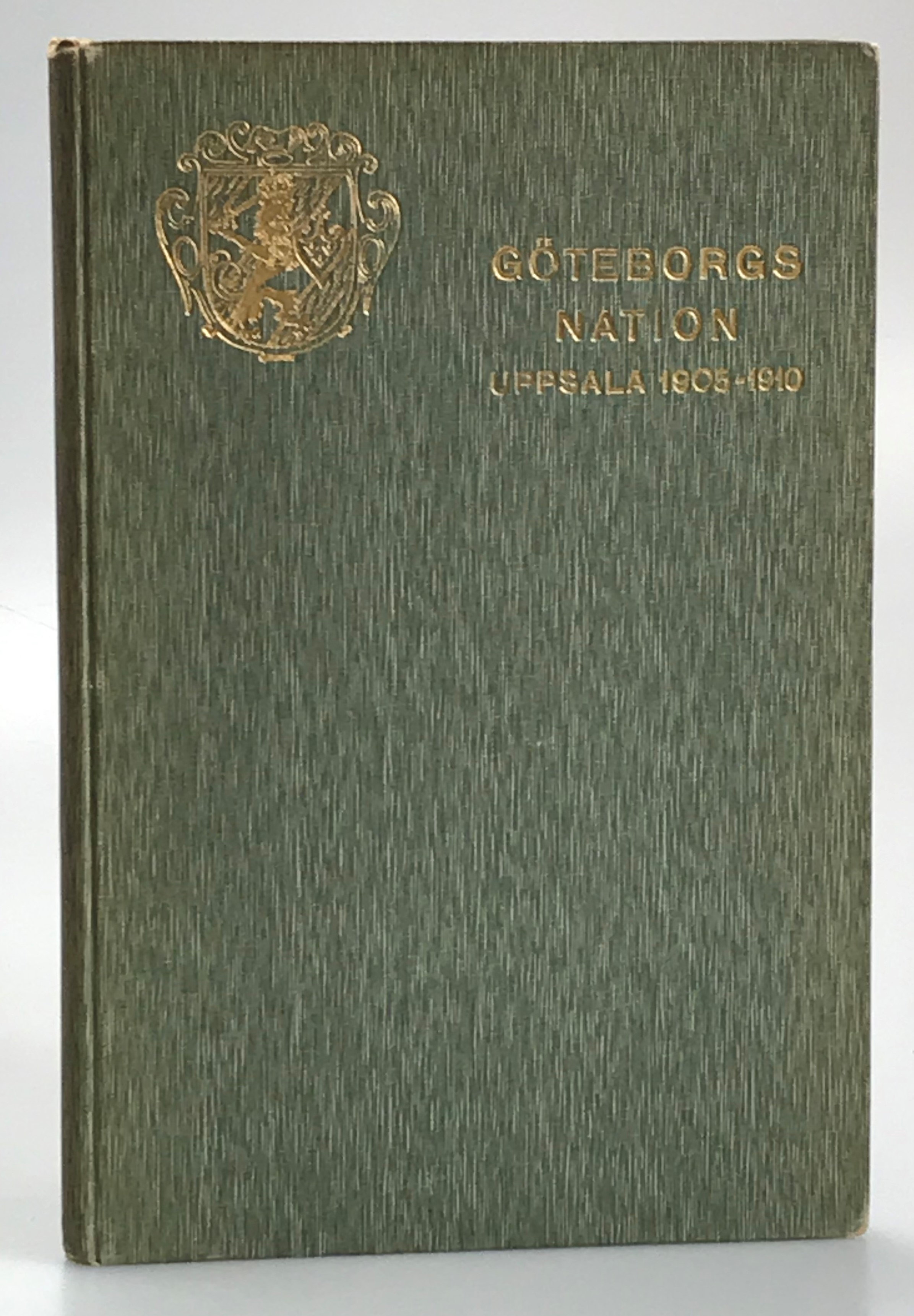Göteborgs nation vid Uppsala universitet h.t. 1905-v.t. 1910. [Porträttalbum].