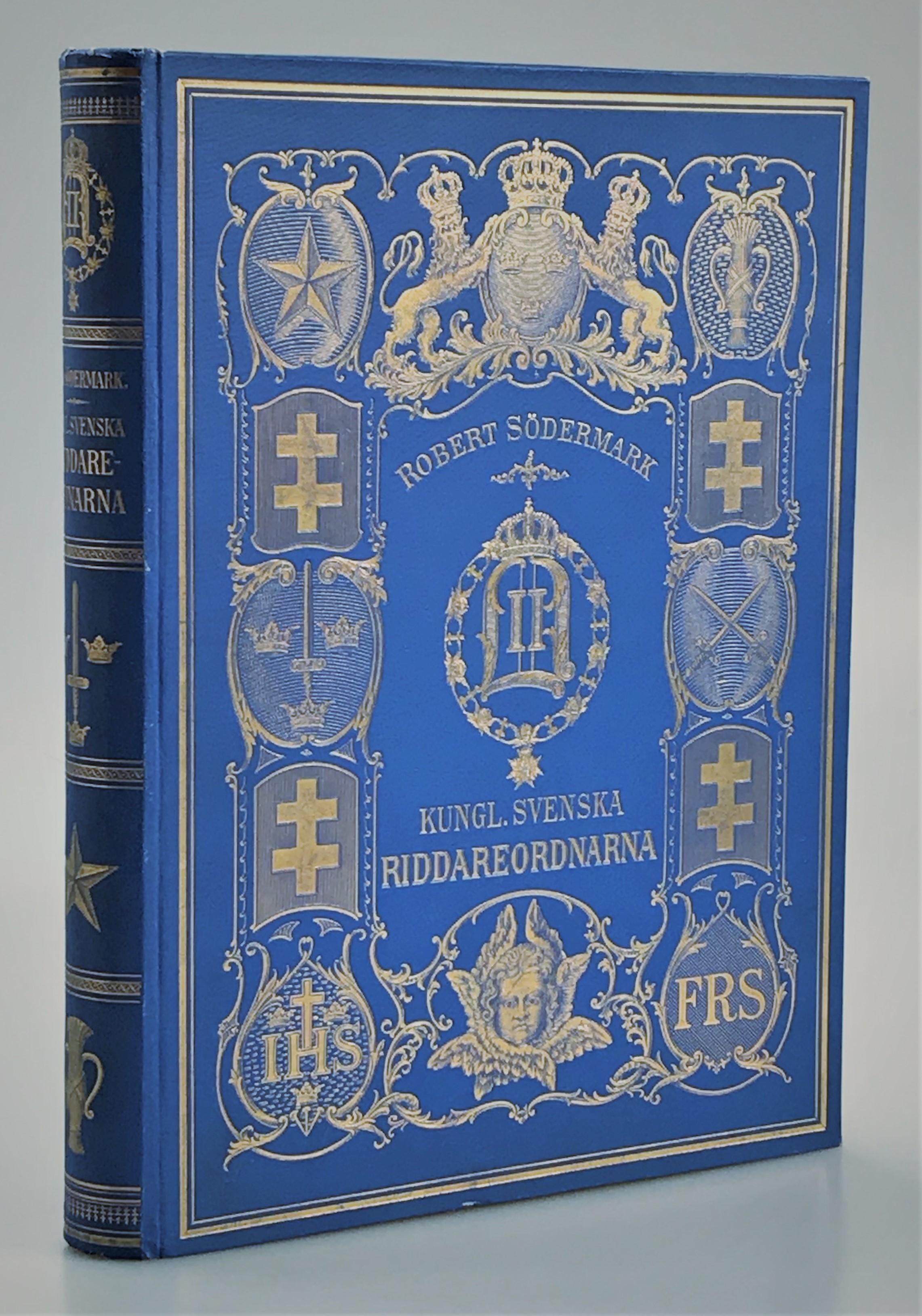 Kungl. svenska riddareordnarna jämte konung Oscar II:s jubileums-minnestecken. Personhistoriskt praktverk utgifvet ... af Robert Södermark ... Den historiska afdelningen utarbetad af Karl Henrik Karlsson ...