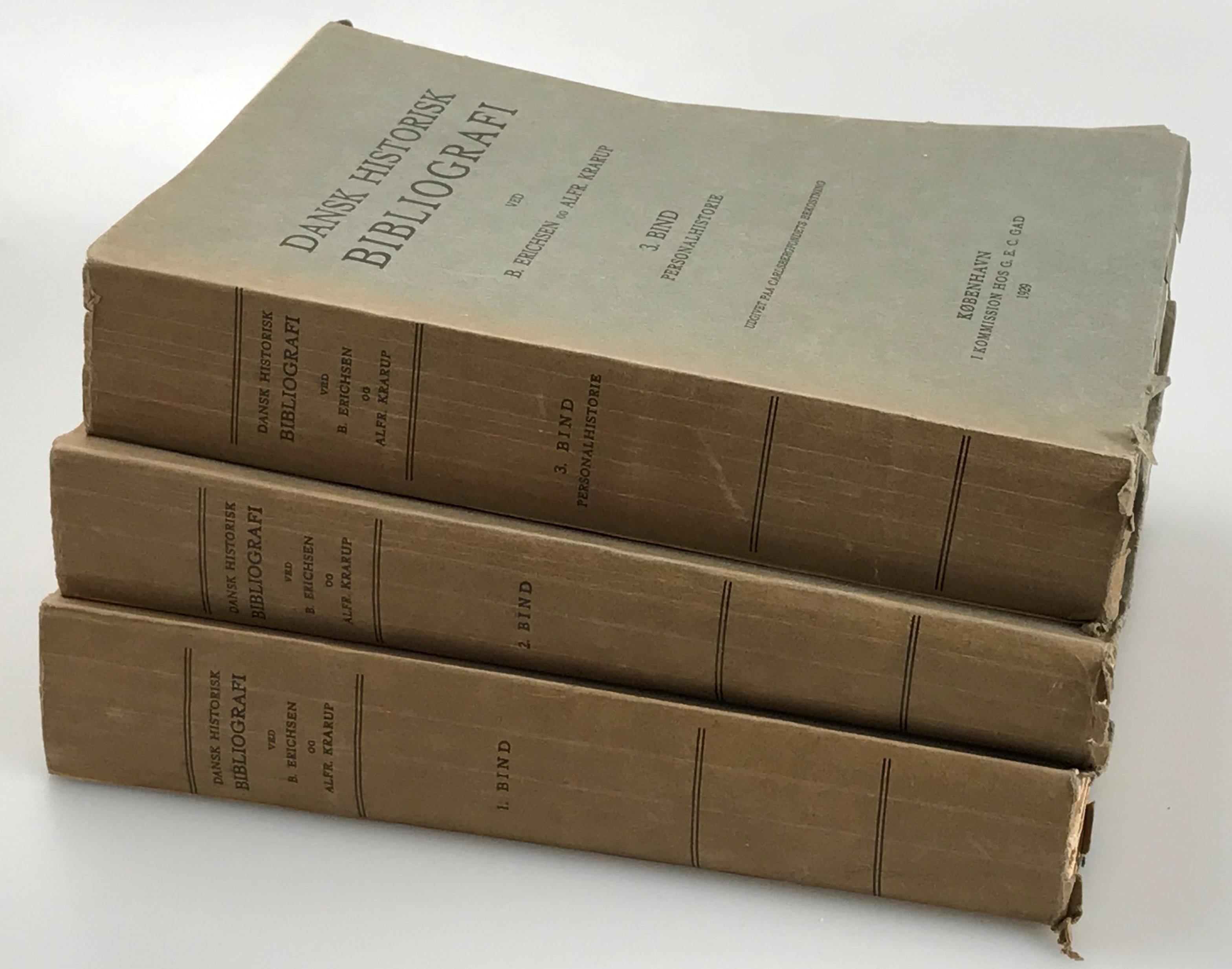 Dansk historisk bibliografi. Systematisk fortegnelse over bidrag til Danmarks historie til udgangen af 1912 (i tilslutning til Bibliotheca Danica). 1-3. Bind.