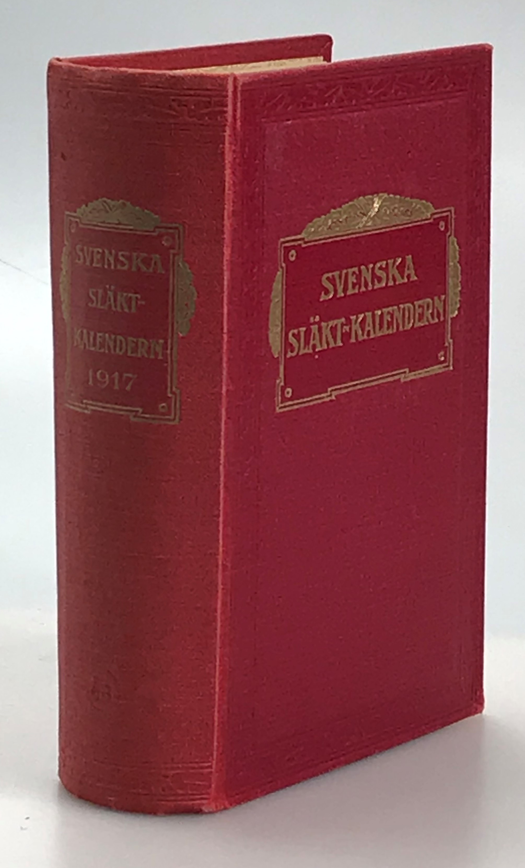 Svenska släktkalendern 1917. Utg. af Gustaf Elgenstierna. Femte årgången. Med 12 porträtt.