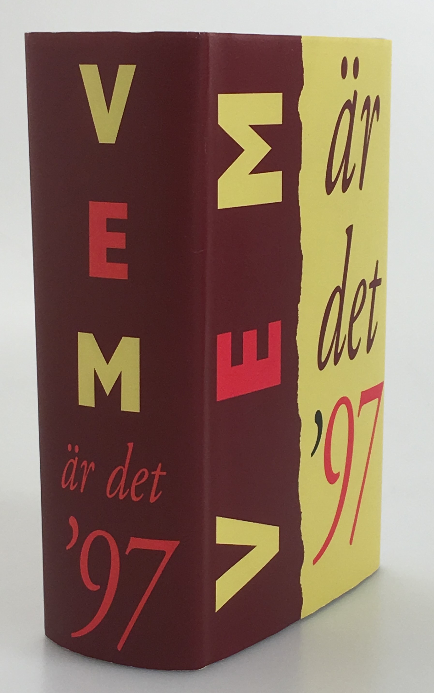 Vem är det. Svensk biografisk handbok 1997. Redaktion: Jill Salander Mortensen. [Utg. av] Norstedts.