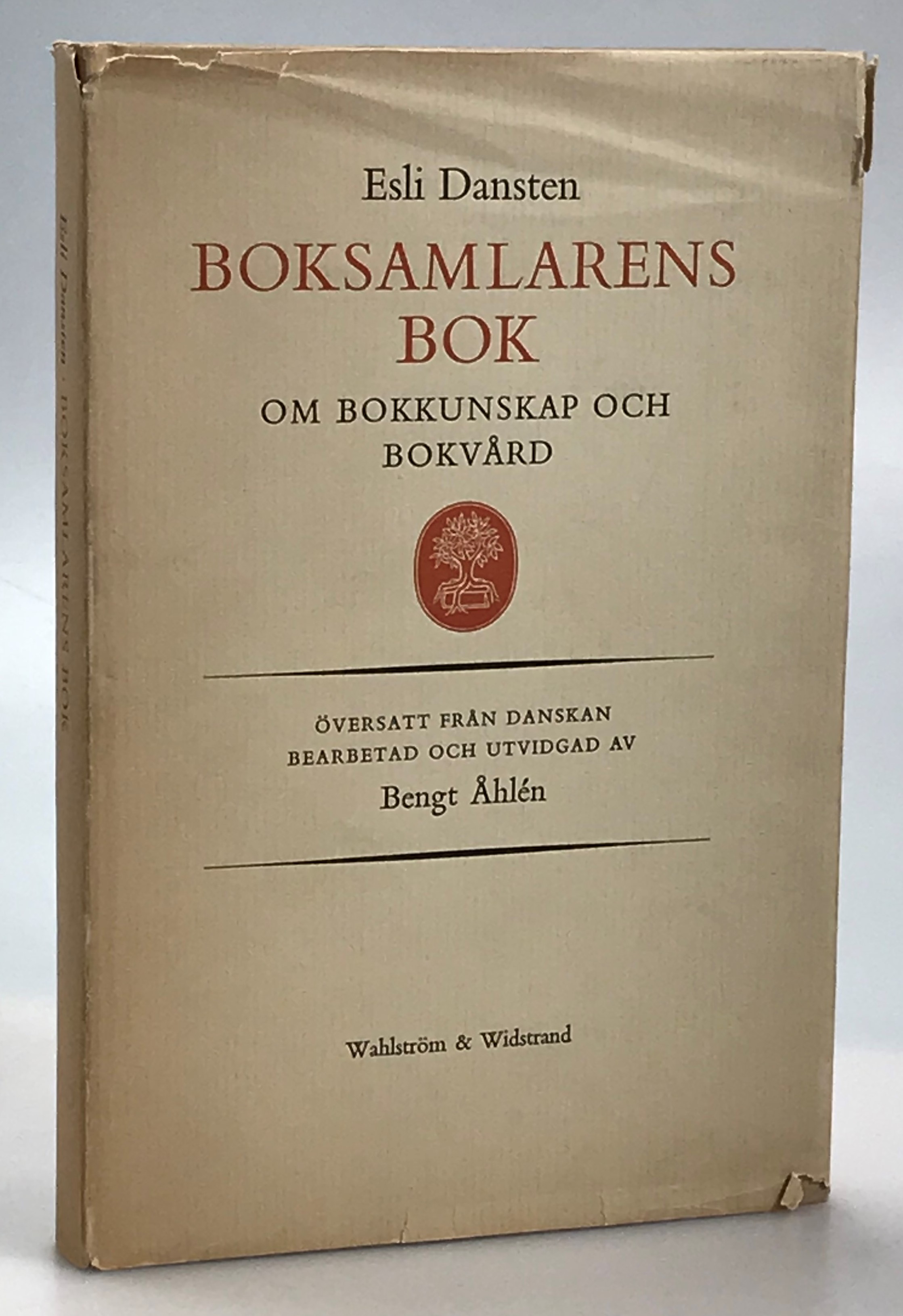 Boksamlarens bok om bokkunskap och bokvård. Översatt från danskan, bearbetad och utvidgad av Bengt Åhlén. [Utg. av] Wahlström & Widstrand.