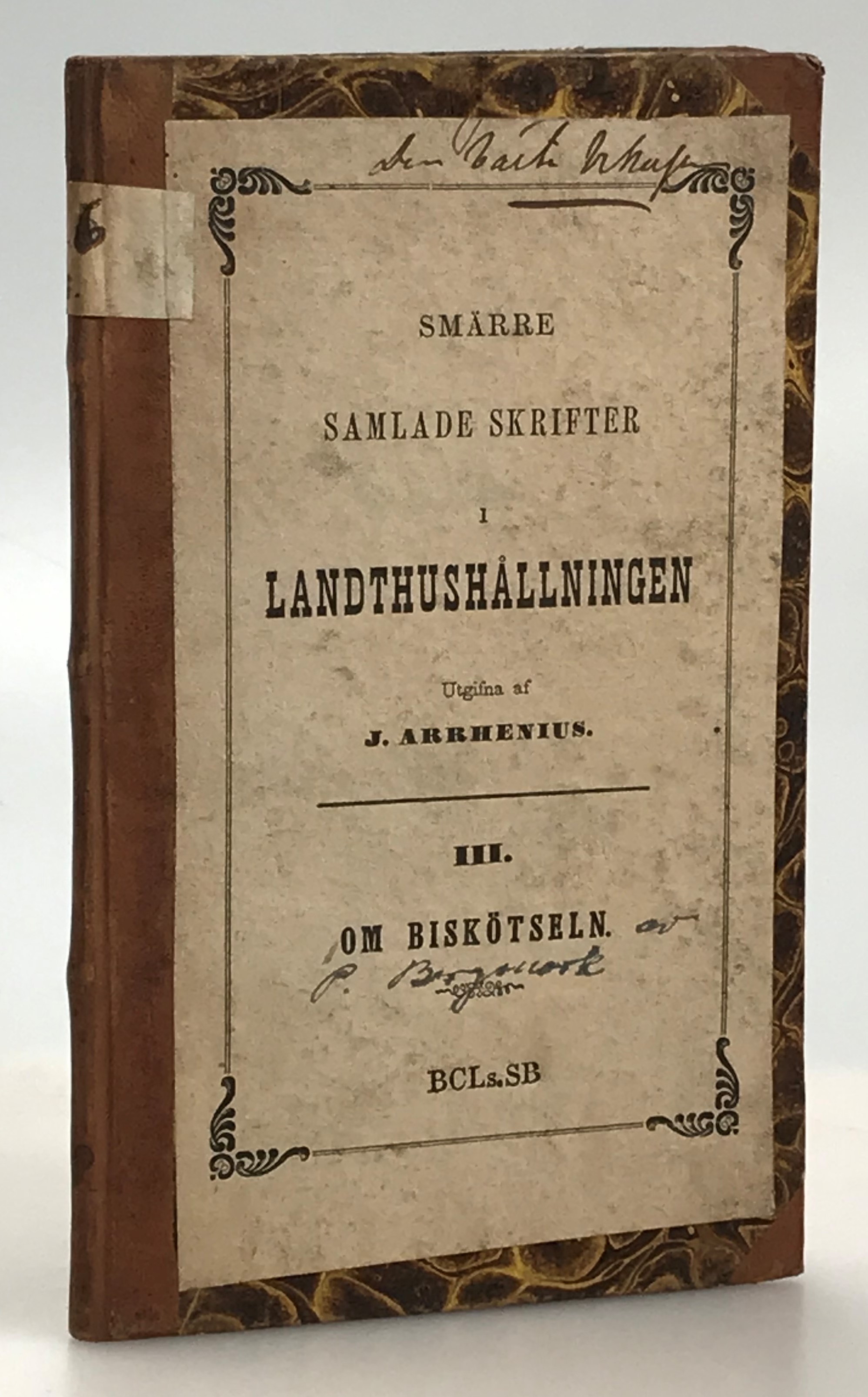 Den bästa bikupan samt det enklaste, ändamålsenligaste och mest vinstgifvande sättet för biskötseln, enligt Dzierzons förfaringsätt, framställdt af O. Bergmark. Med 16 träsnitt.