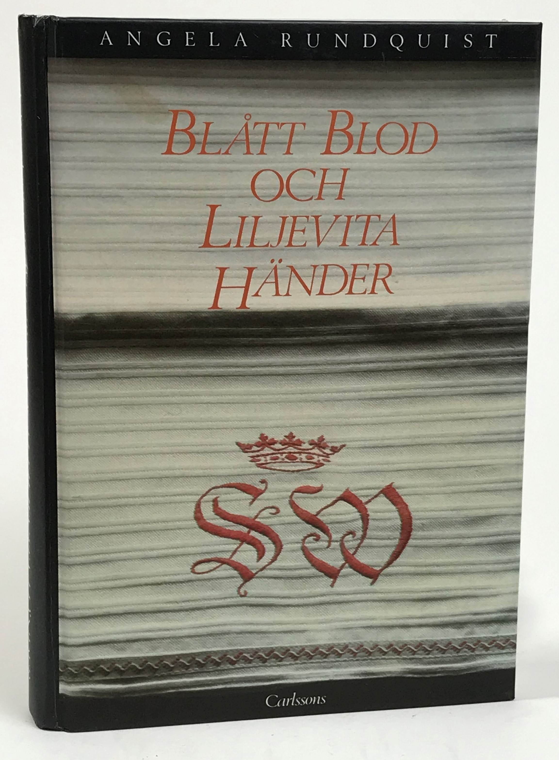 Blått blod och liljevita händer. En etnologisk studie av aristokratiska kvinnor 1850-1900. [Utg. av] Carlssons.