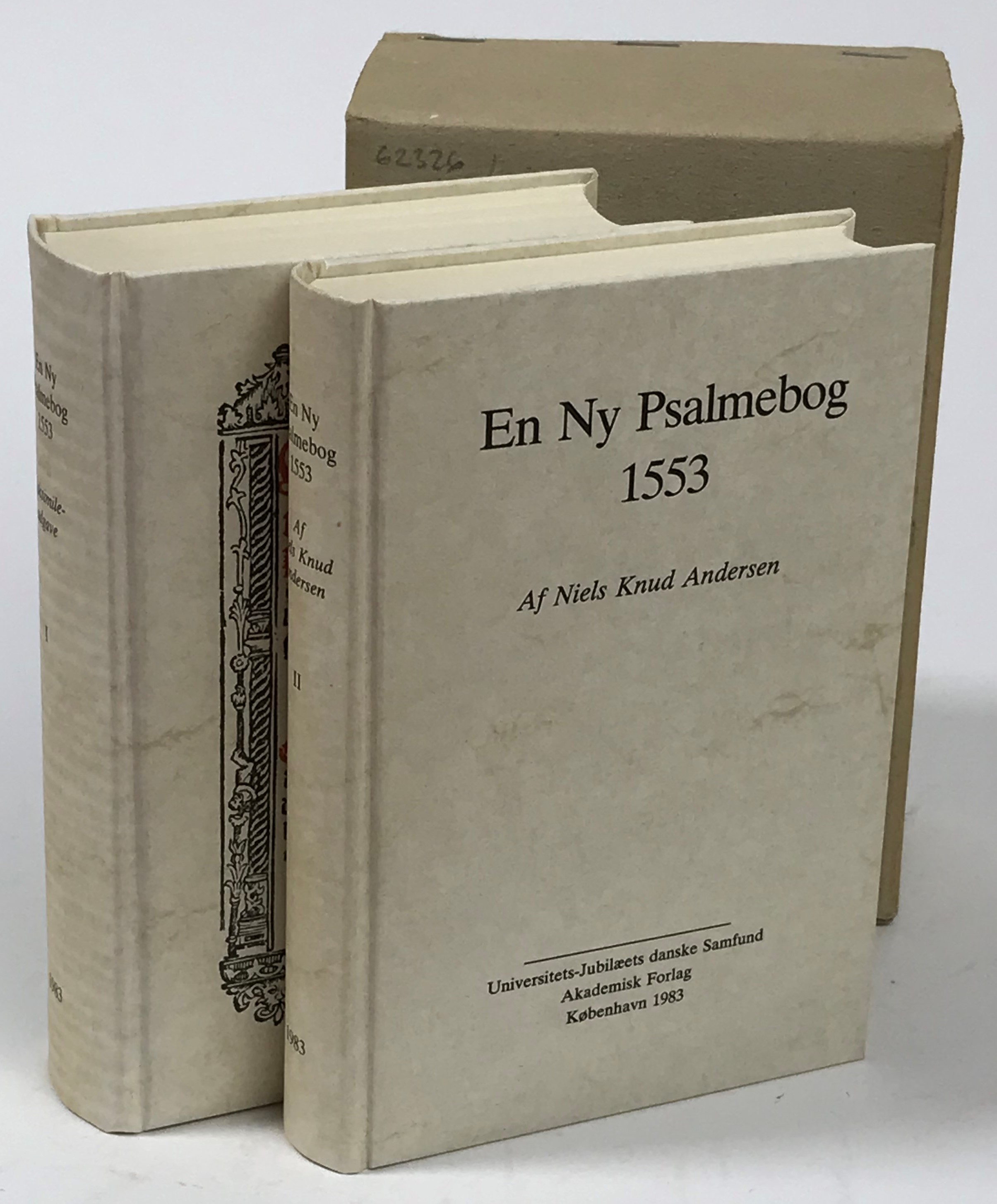 En Ny Psalmebog 1553. Faksimileudgave. [+ kommentardel av Niels Knud Andersen]. [Utg. av] Akademisk forlag.