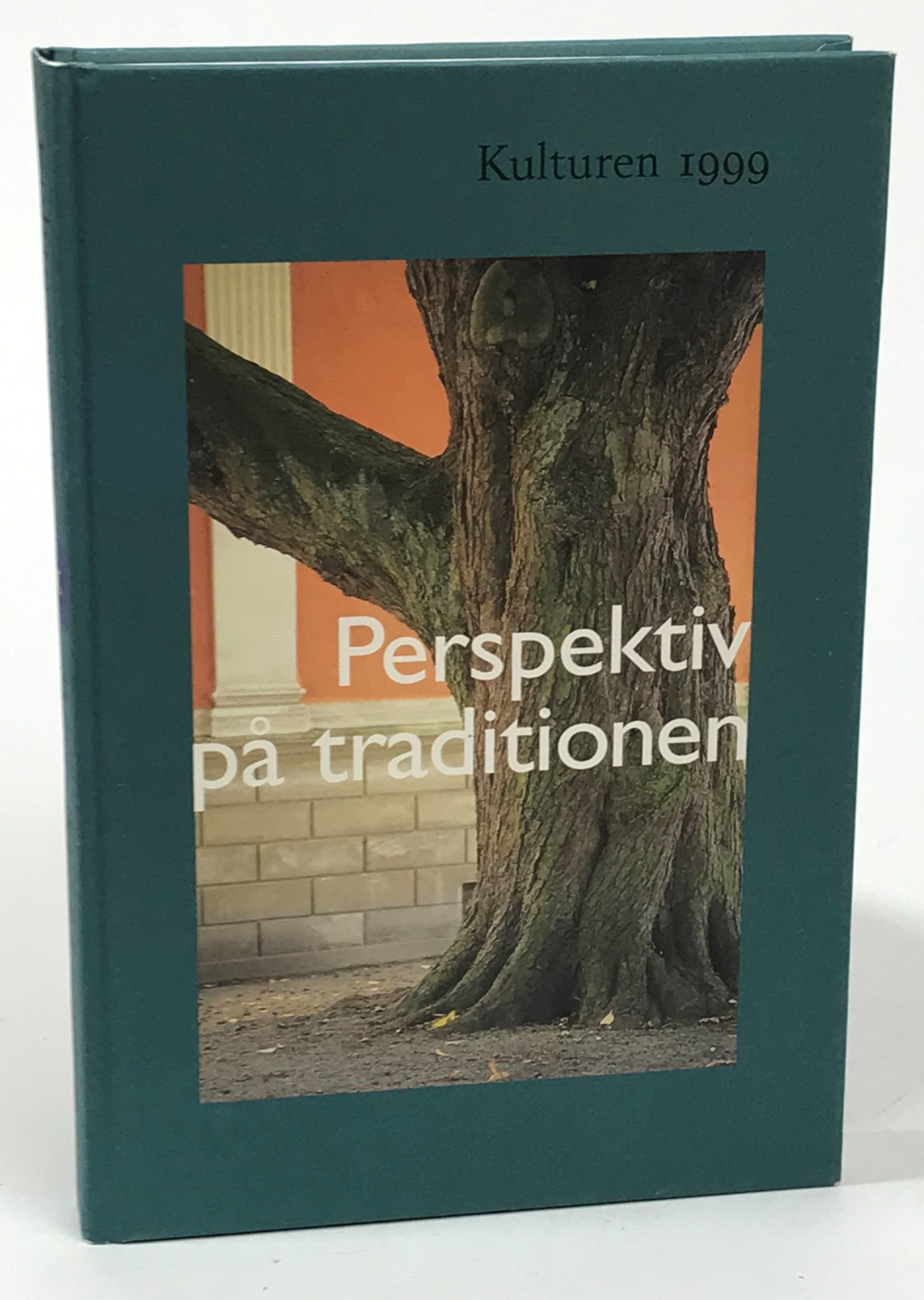 Kulturen 1999. Perspektiv på traditionen. En årsbok till medlemmarna av Kulturhistoriska föreningen för södra Sverige.