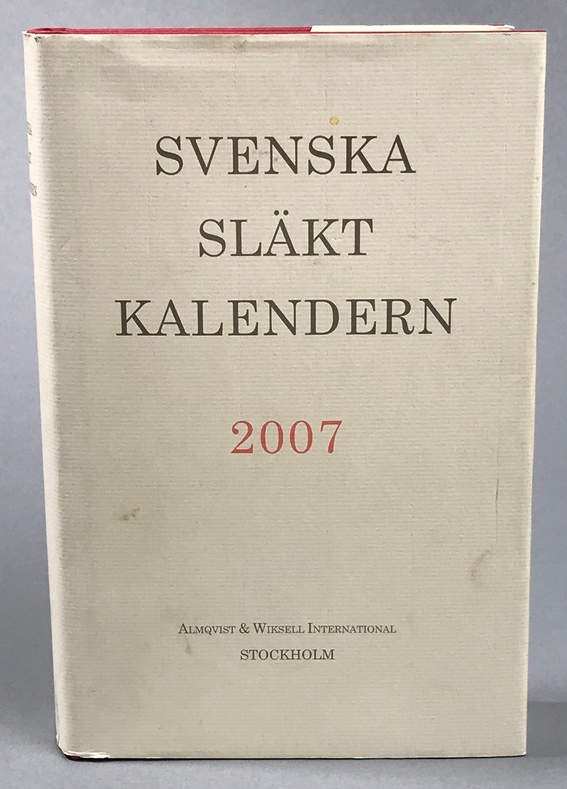 Svenska släktkalendern 2007. Utgiven av Elisabeth Thorsell, Tomas Risbecker, Thord Bylund och Torsten Berglund. 30:e årgången. (Ny följd).