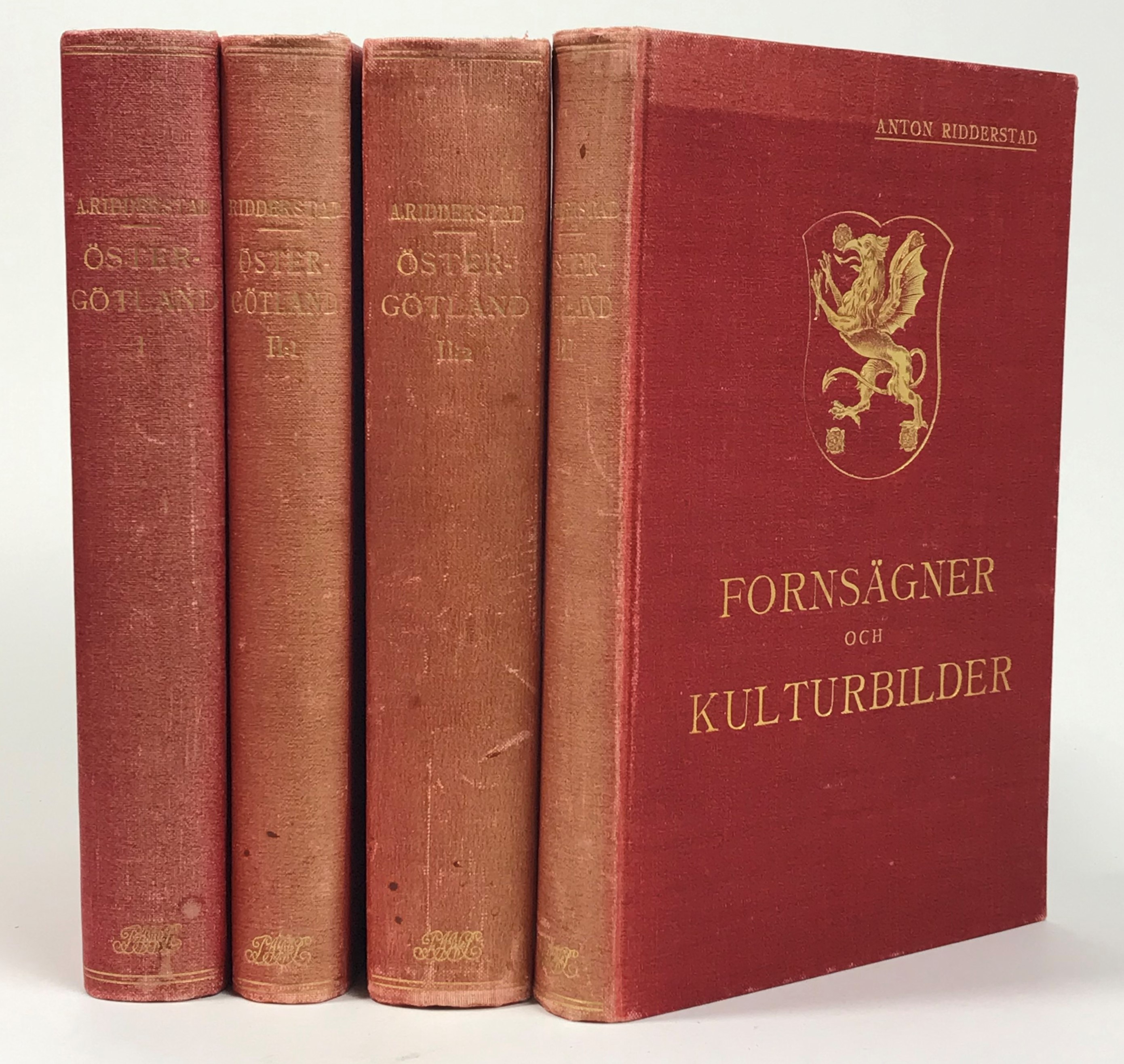 Östergötland. I. Östergötlands historia från äldsta intill nuvarande tid. [... II:1-2. Östergötlands beskrivning med dess städer samt landsbygdens socknar och alla egendomar; ... III. Fornsägner och kulturbilder från Östergötland]. [Utg. av] P.A. Norstedt & Söners förlag.