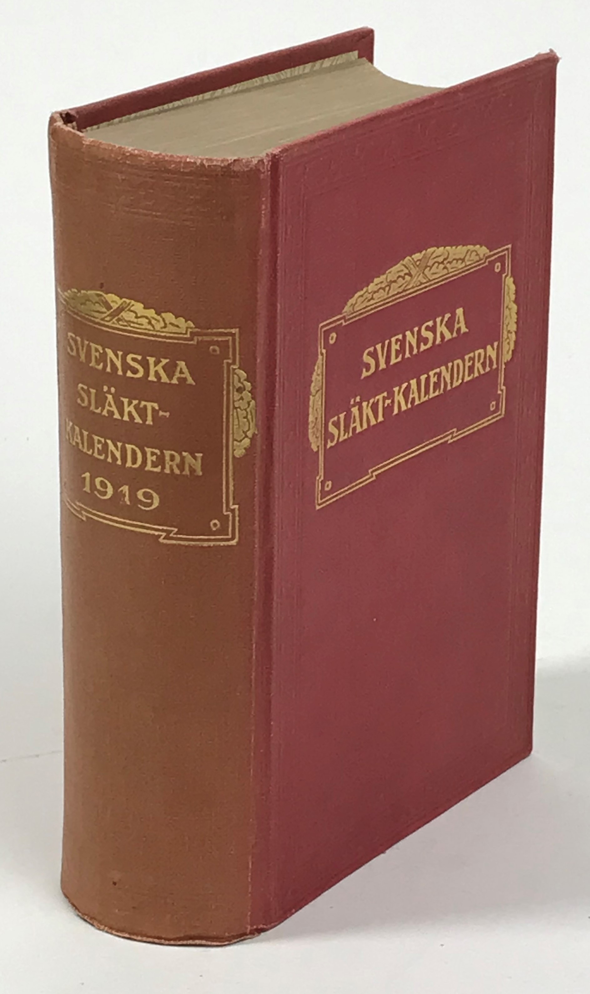 Svenska släktkalendern 1919. Utg. af Gustaf Elgenstierna. Sjunde årgången. Med 12 porträtt.