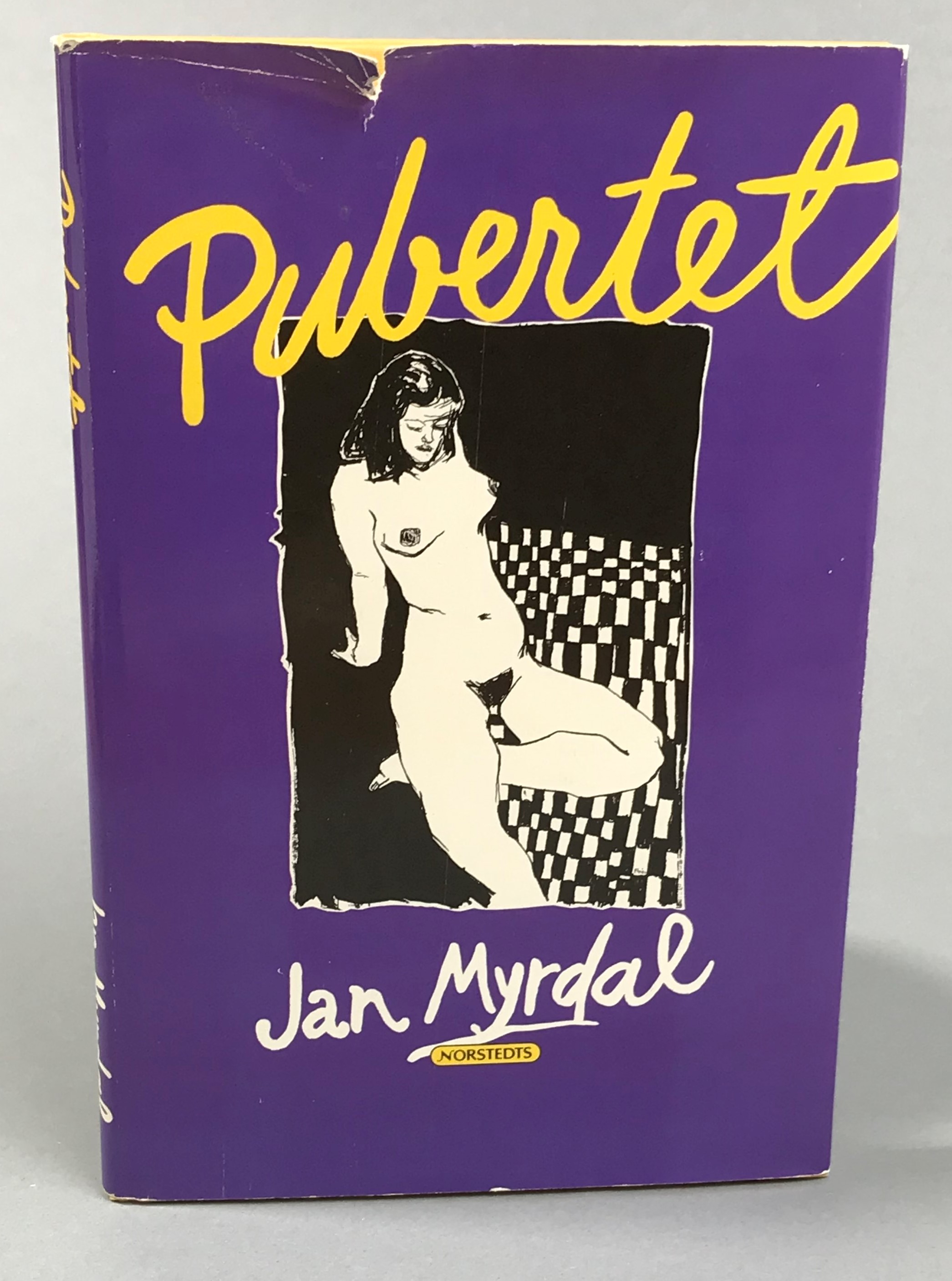 Pubertet. En samling utskriven hösten 1946. Refuserad i februari 1947. Nu publicerad med en kommenterande inledning fyrtiotvå år senare. Illustrationer till texten av Svenolov Ehrén från 1946 och 1947. [Utg. av] Norstedts.