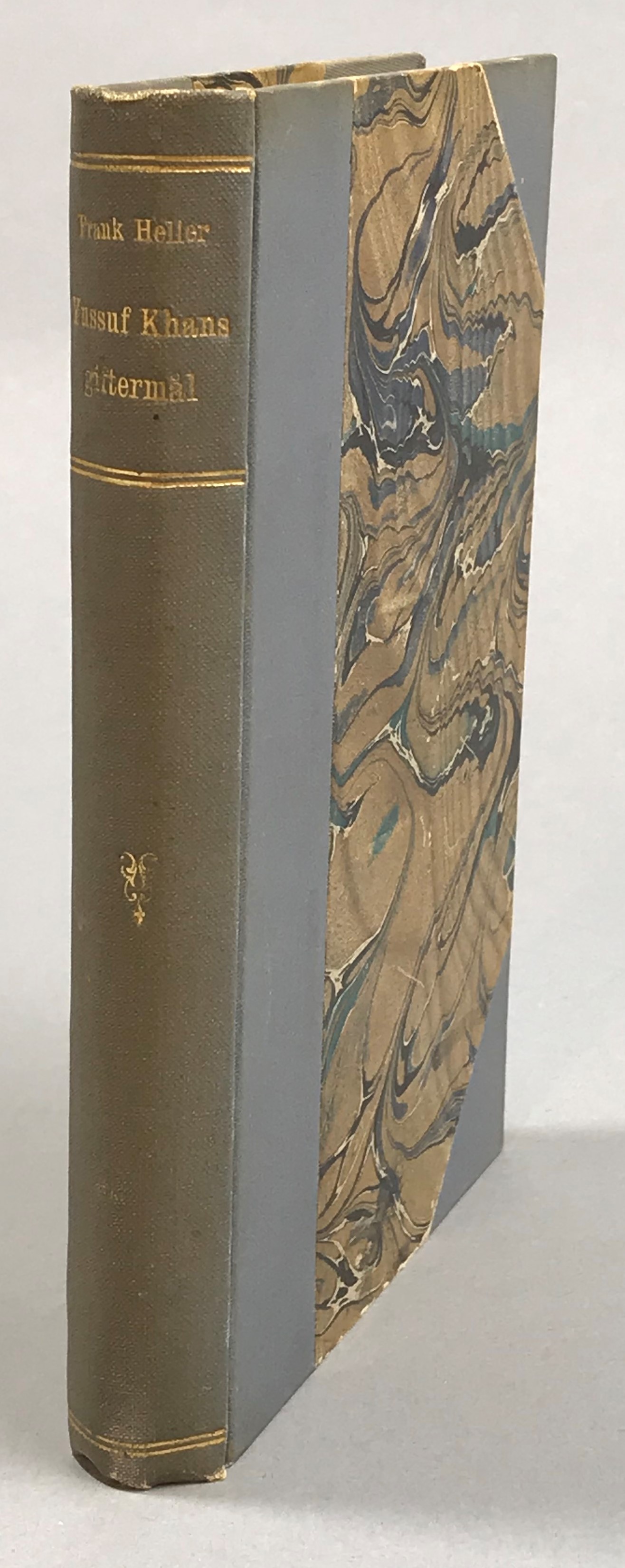 Yussuf Khans giftermål. Äventyrsroman. [Utg. av] A.-B. Dahlberg & Co:s förlag.
