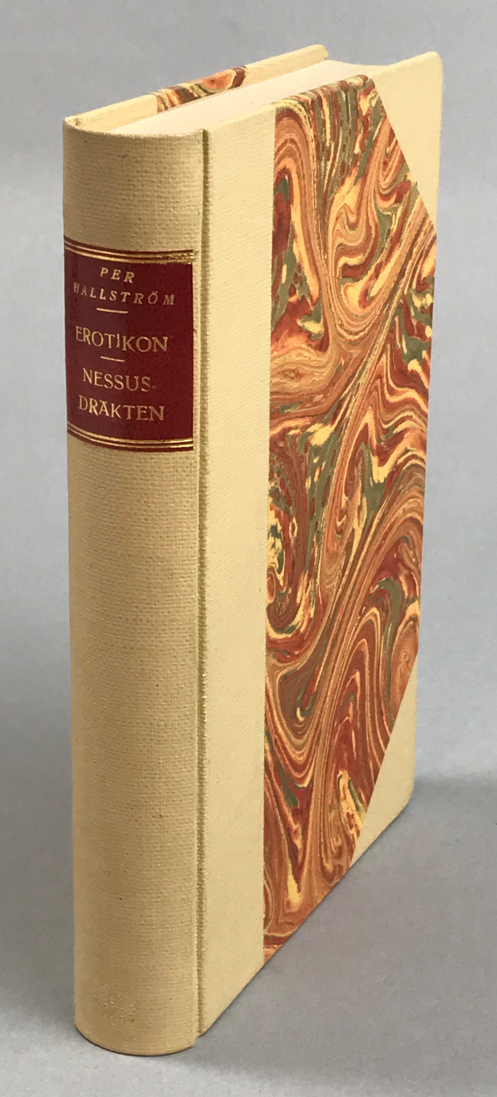 Erotikon. Lustspel i fyra akter. [bunden med:] Nessusdräkten. Lustspel i fyra akter. [Utg. av] Albert Bonniers förlag.
