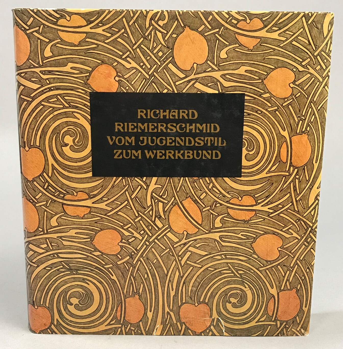 Richard Riemerschmid Vom Jugendstil zum Werkbund. Werke und Dokumente. Eine Ausstellung der Architektursammlung der Technischen Universität München, des Münchner Stadtmuseums und des Germanischen Nationalmuseums Nürnberg.