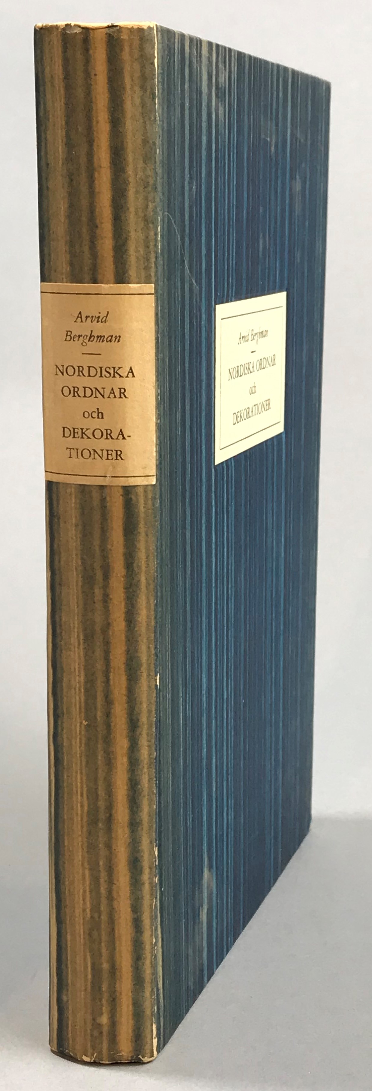 Nordiska riddareordnar och dekorationer. [Utg. av] John Kroon Malmö Ljustrycksanstalt.