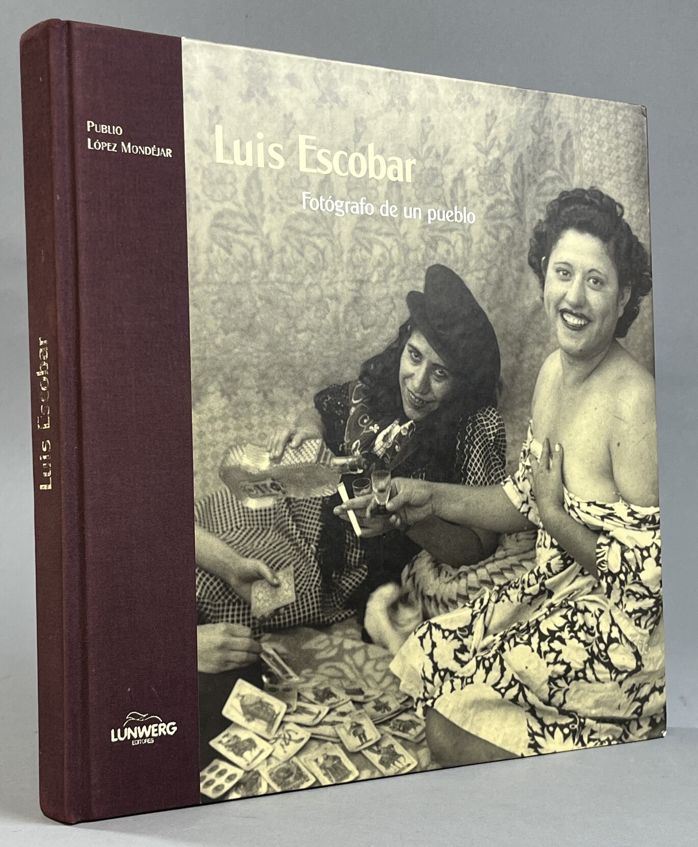 Luis Escobar. Fotógrafo de un pueblo.