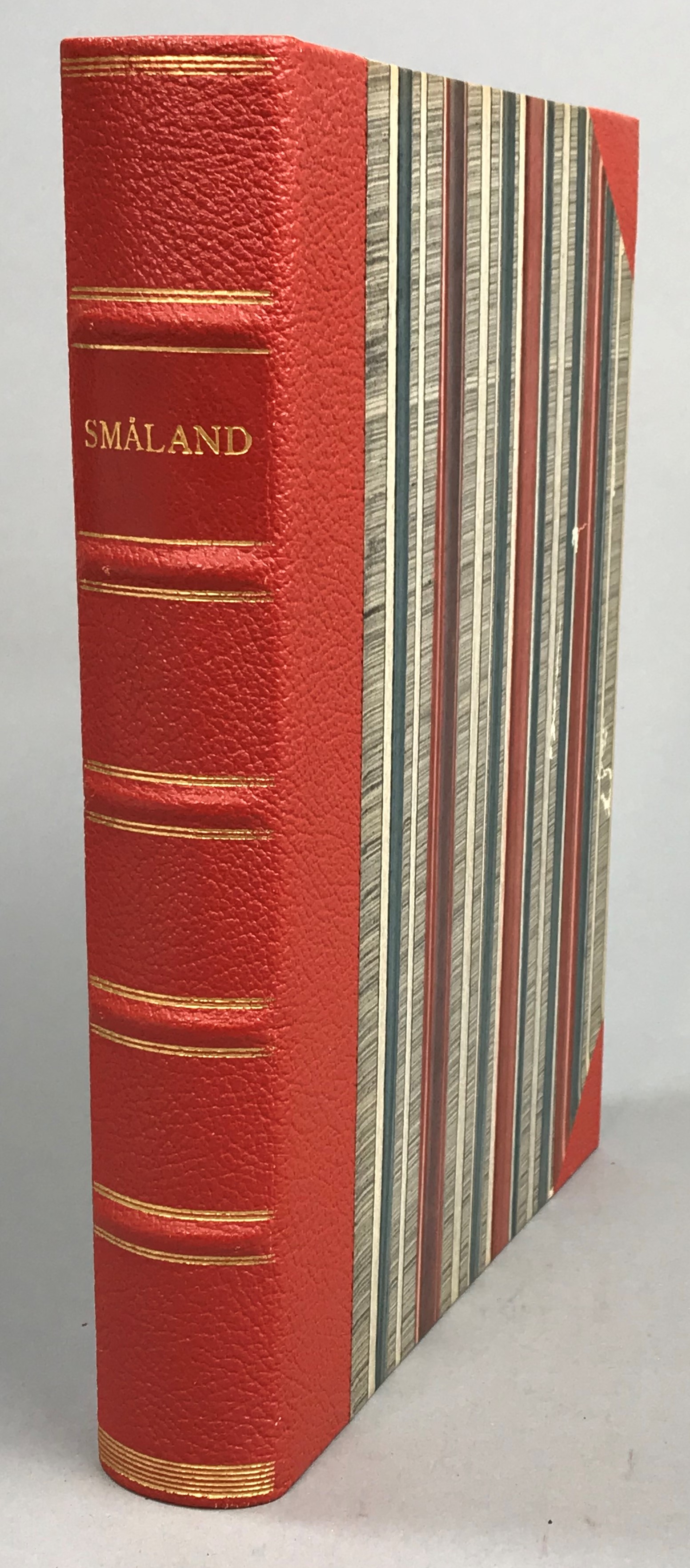 Småland. Under redaktion av Harald Schiller. [Utg. av] AB Svensk litteratur.