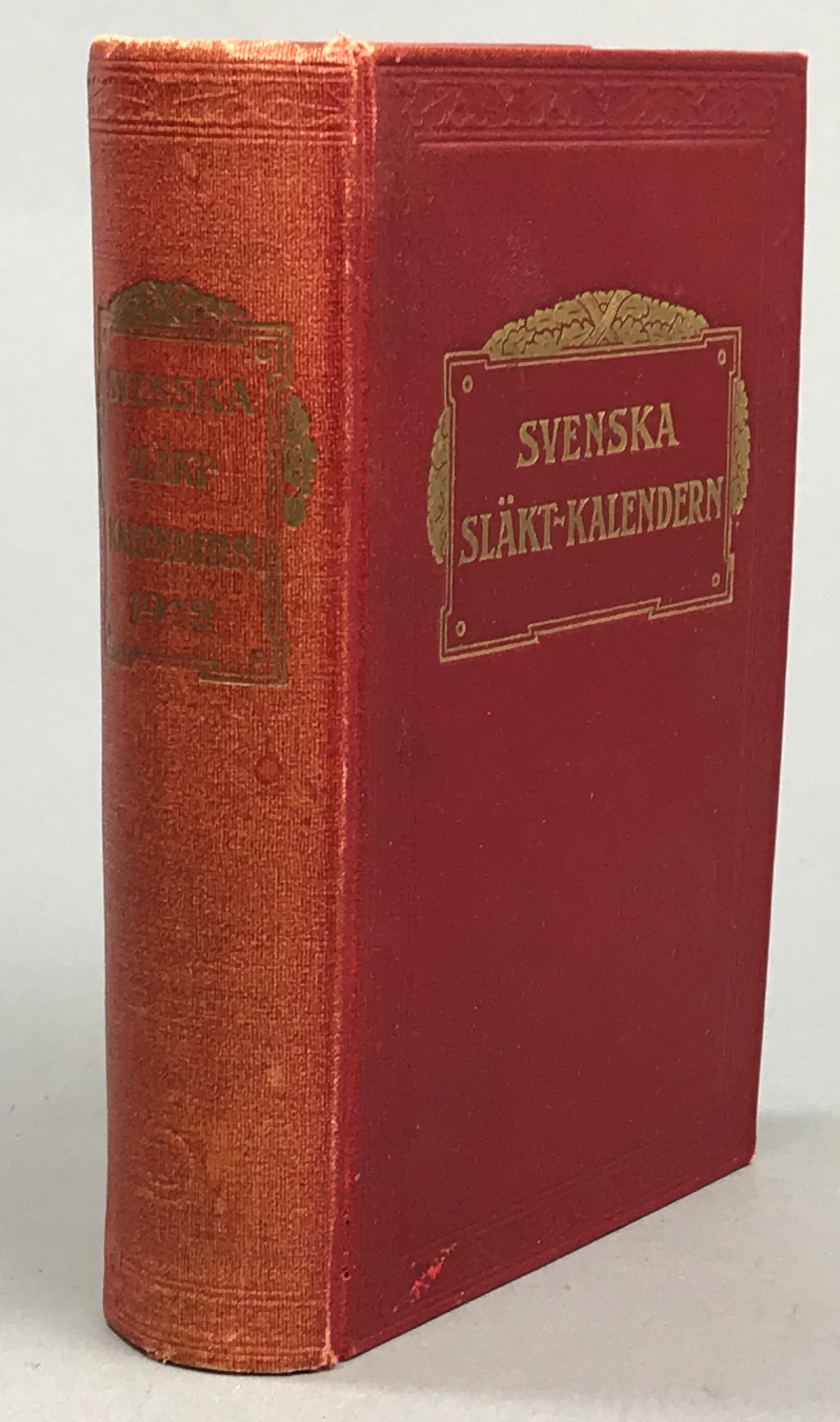 Svenska släktkalendern 1912. Första årgången. Med 12 porträtt. [Utg. av] Albert Bonniers Förlag.