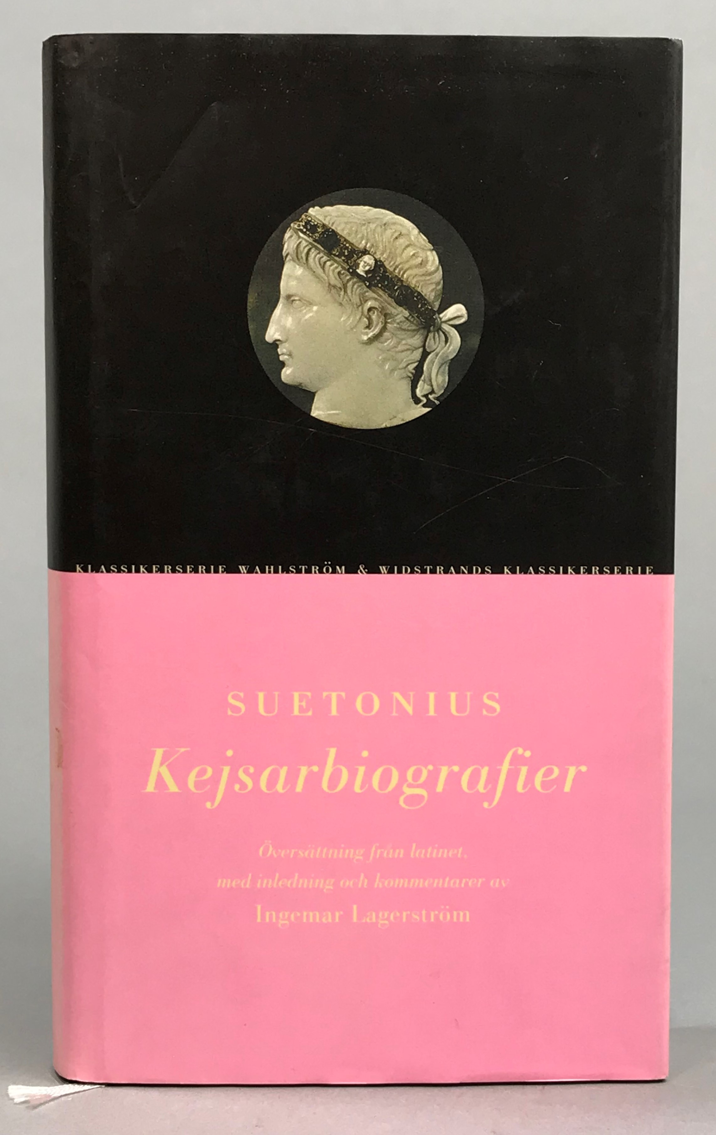 Kejsarbiografier. Översättning från latinet, med inledning och kommentarer av Ingemar Lagerström. [Utg. av] Wahlström & Widstrand.