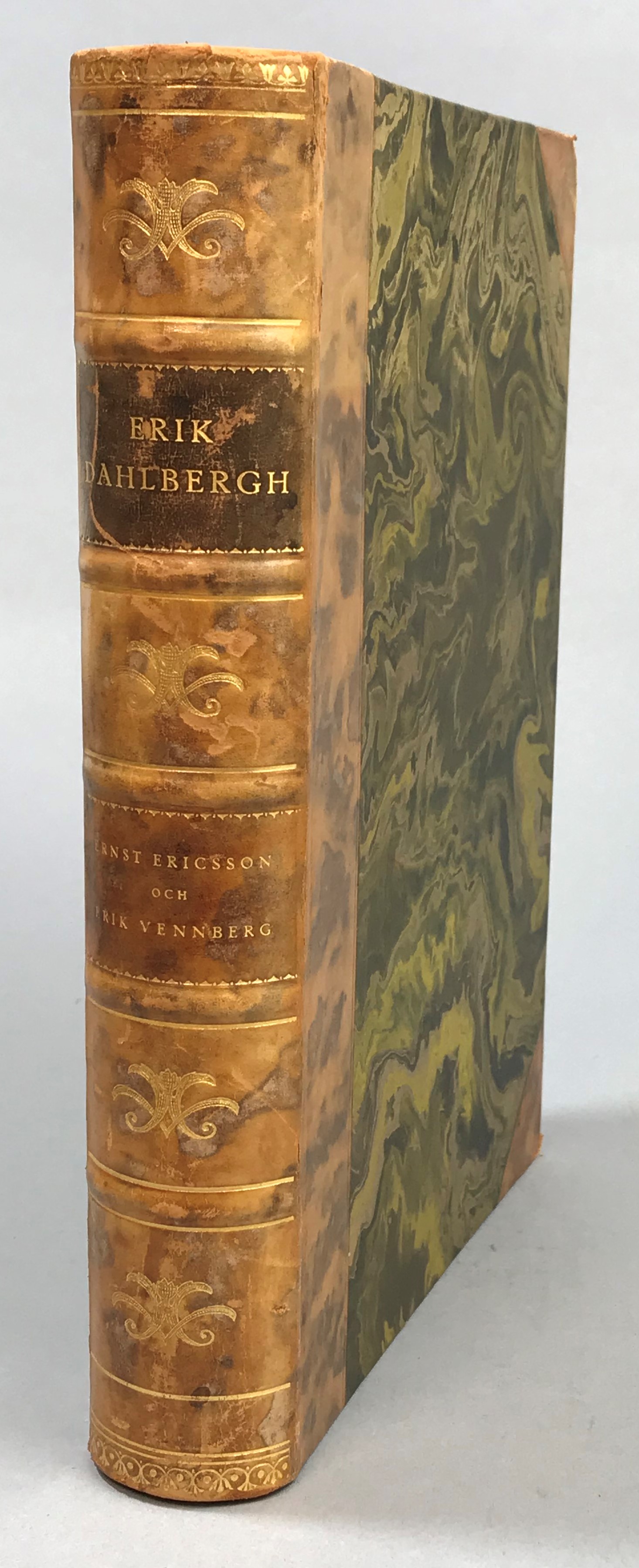 Erik Dahlbergh. Hans levnad och verksamhet. Till 300-årsminnet 1625-1925. [Utg. av] Almqvist & Wiksells Förlag.
