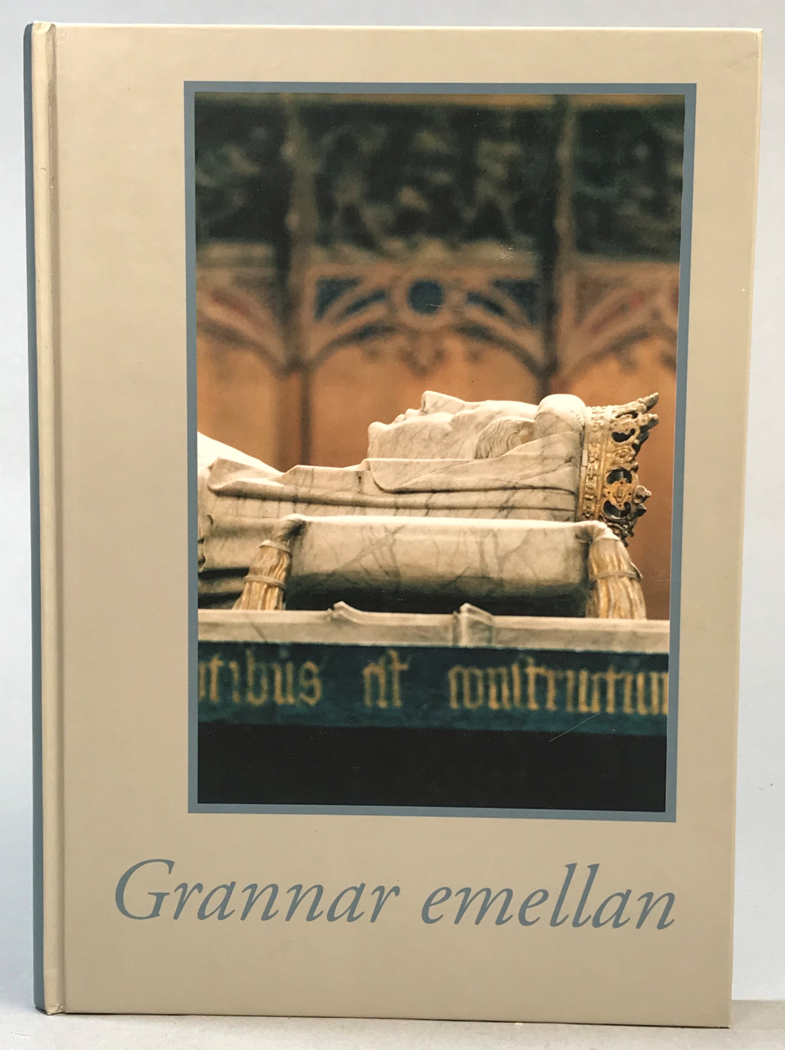 Grannar emellan. Årsbok för Riksarkivet och Landsarkiven 1997.
