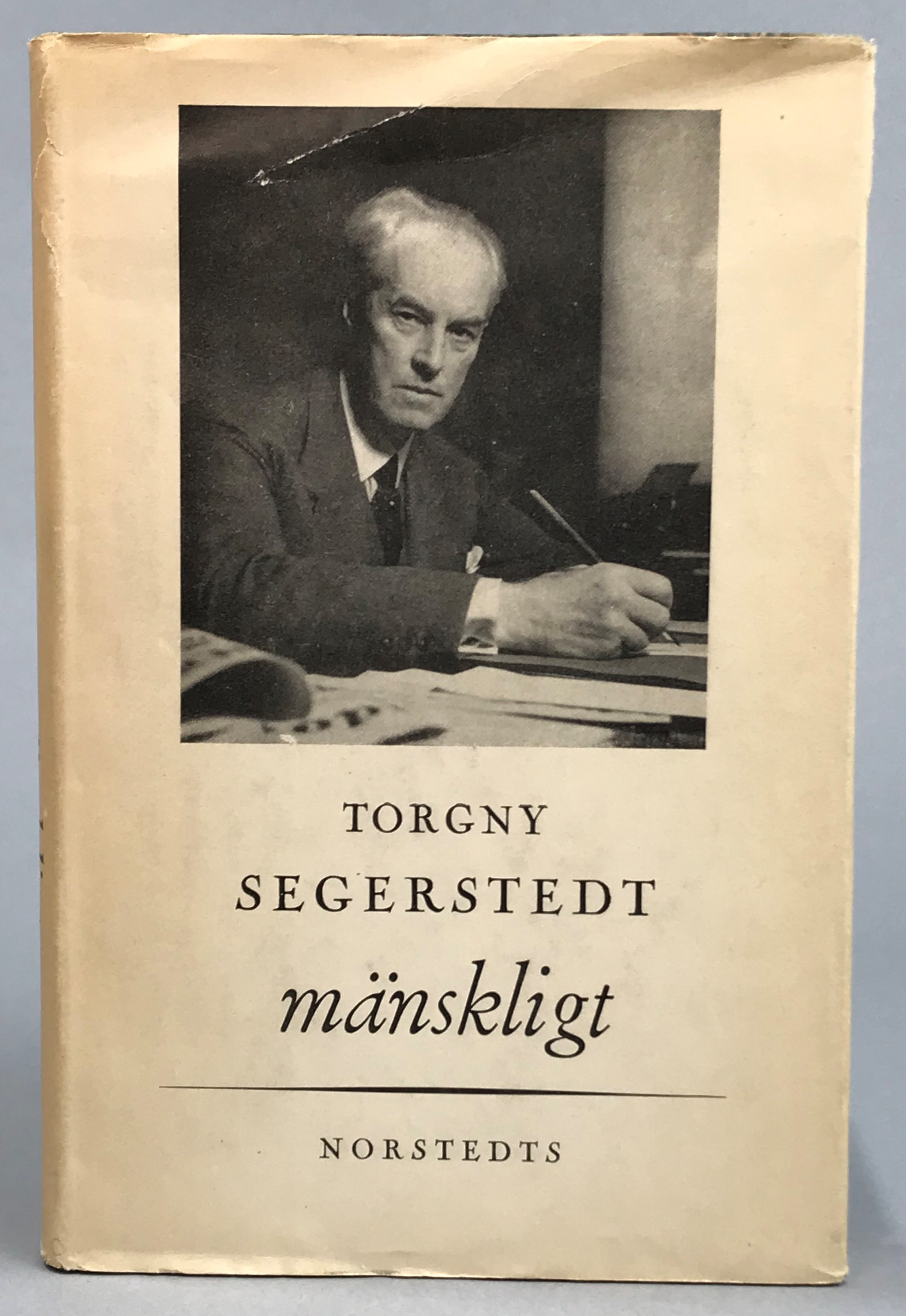 Mänskligt. [Utg. av] P. A. Norstedt & Söners Förlag.