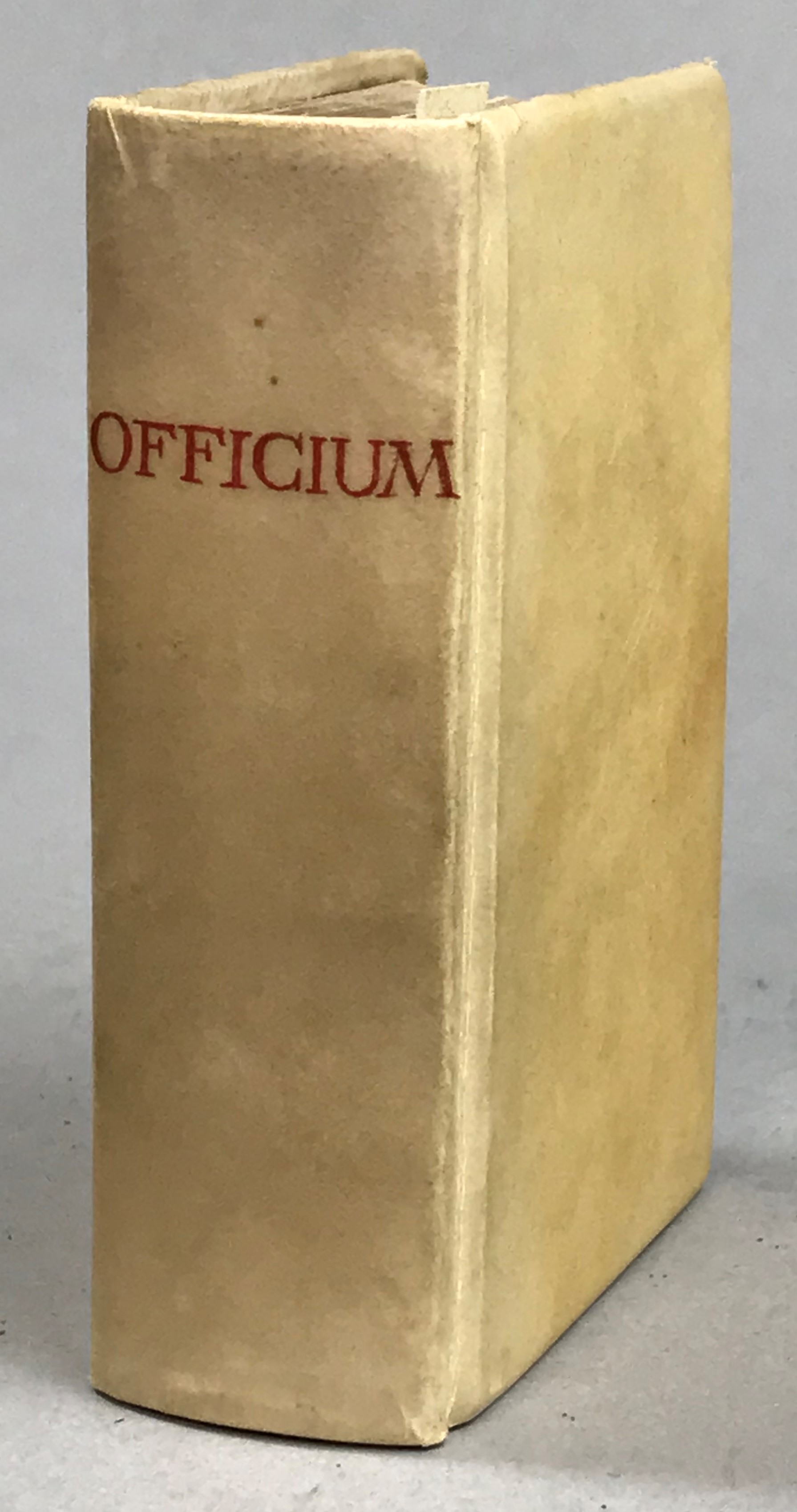 Officium B.M. Virginis S. Pii V. Pontificis Max. Jussu editum, et Urbani Papæ VIII. Auctoritate recognitum. Additis Hymnis, Vesperisque tam Dominicalibus, quam omnium Festorum per anni circulum occurrentium, & aliis.