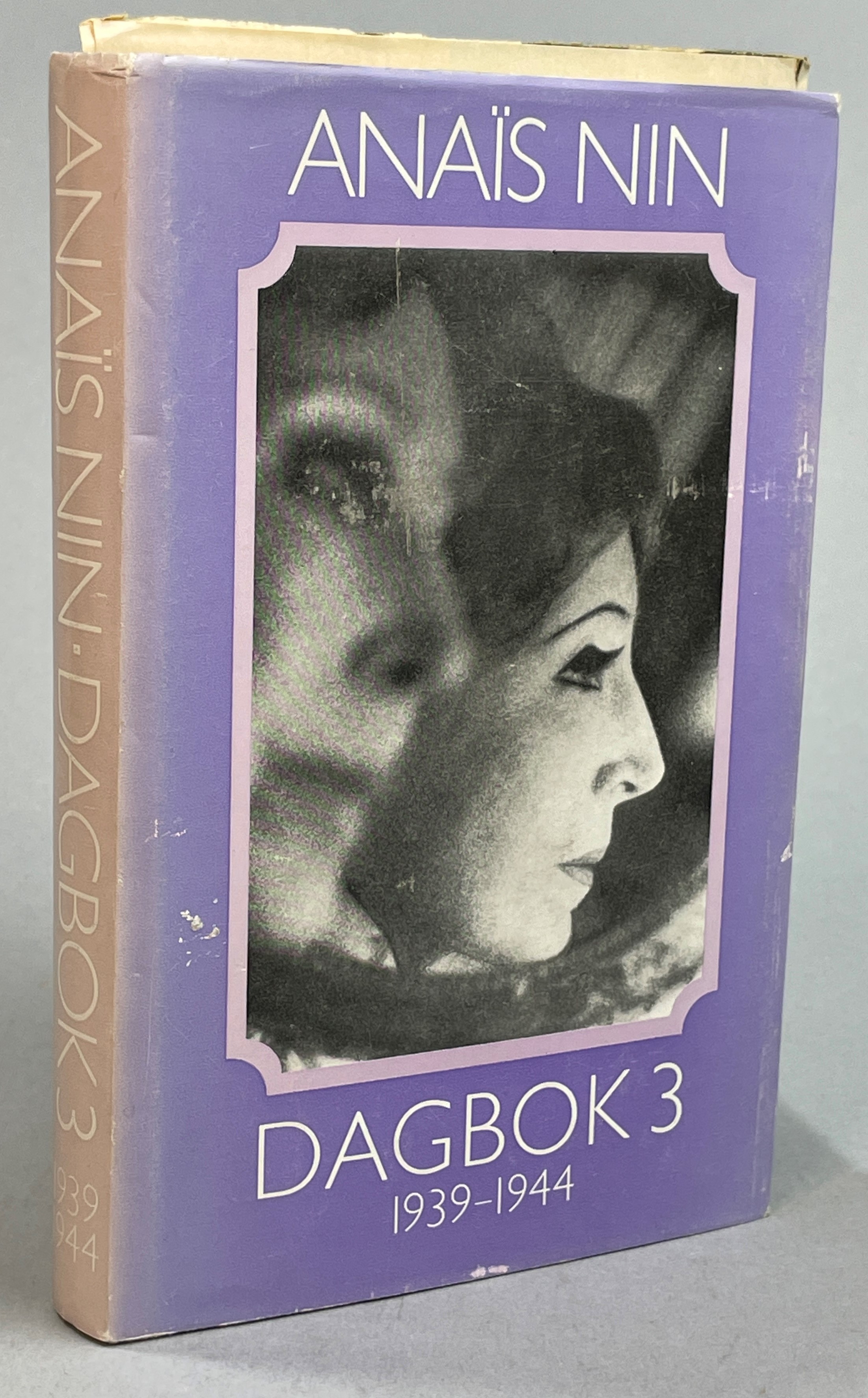 Dagbok 3 1939-1944. Översättning Britt Arenander. [Utg. av] Bokförlaget Trevi.