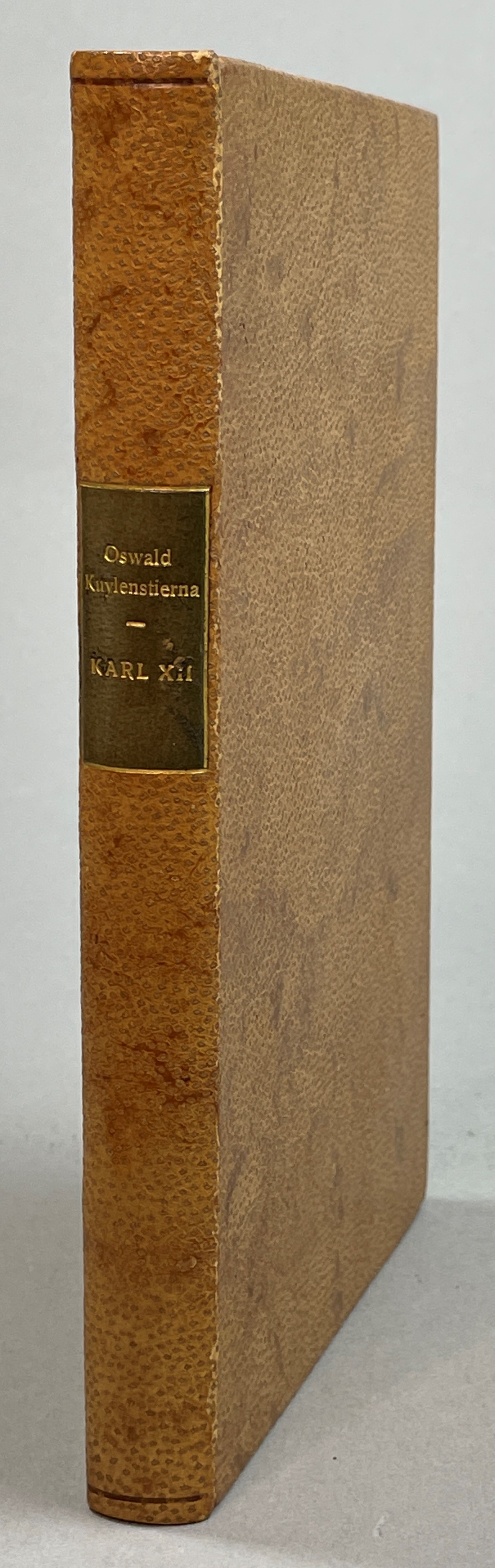 Karl XII. Hans öden och personlighet. Andra, delvis omarbetade upplagan. [Utg. av] P.A. Norstedt & Söners förlag.