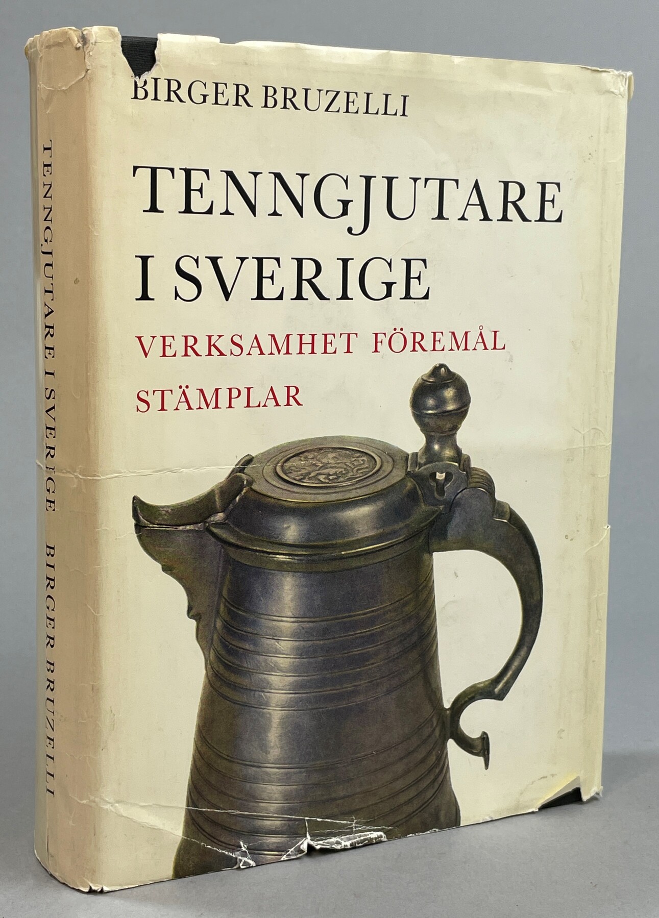 Tenngjutare i Sverige under kontrolltiden 1754-1912. Verksamhet, föremål, stämplar samt upplysningar om äldre mästare. [Utg. av] Forum.