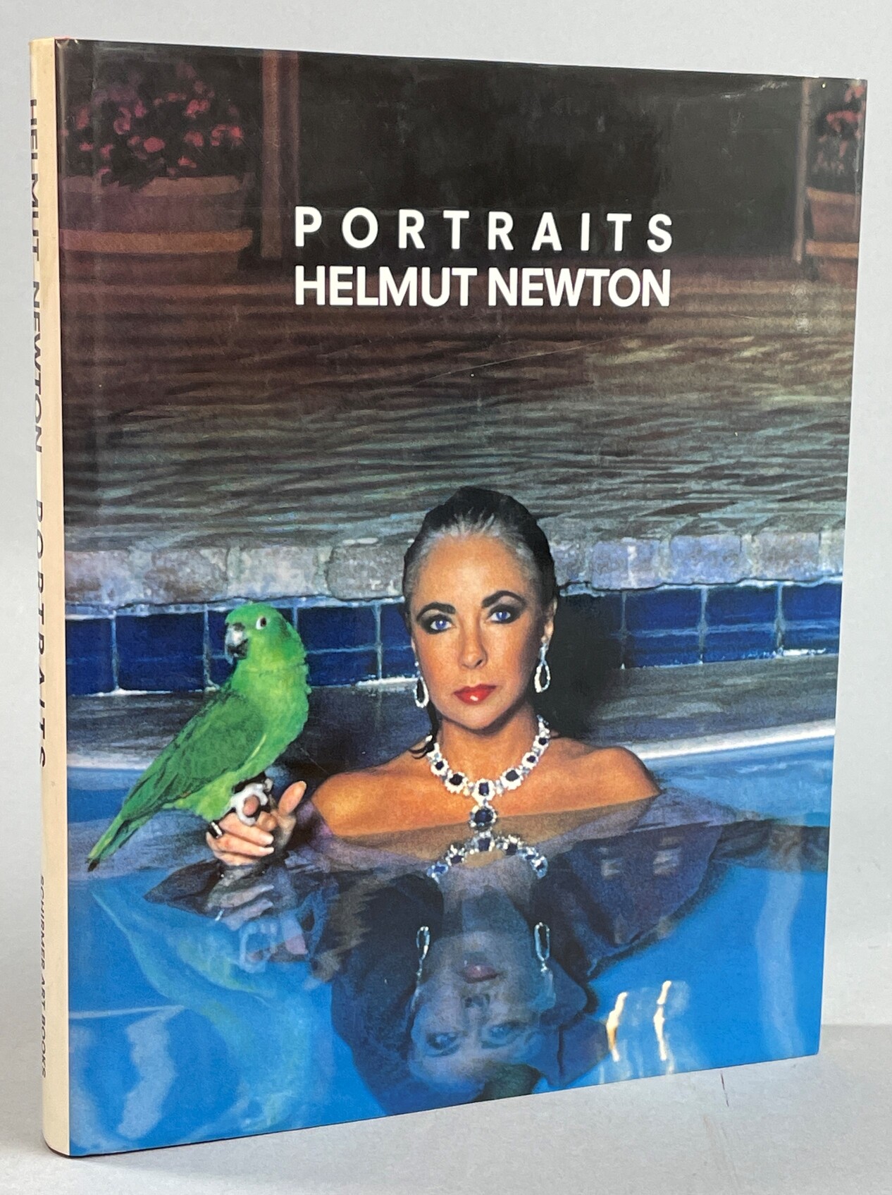 Portraits. Photographs from Europe and America. With an introduction by Carol Squiers.