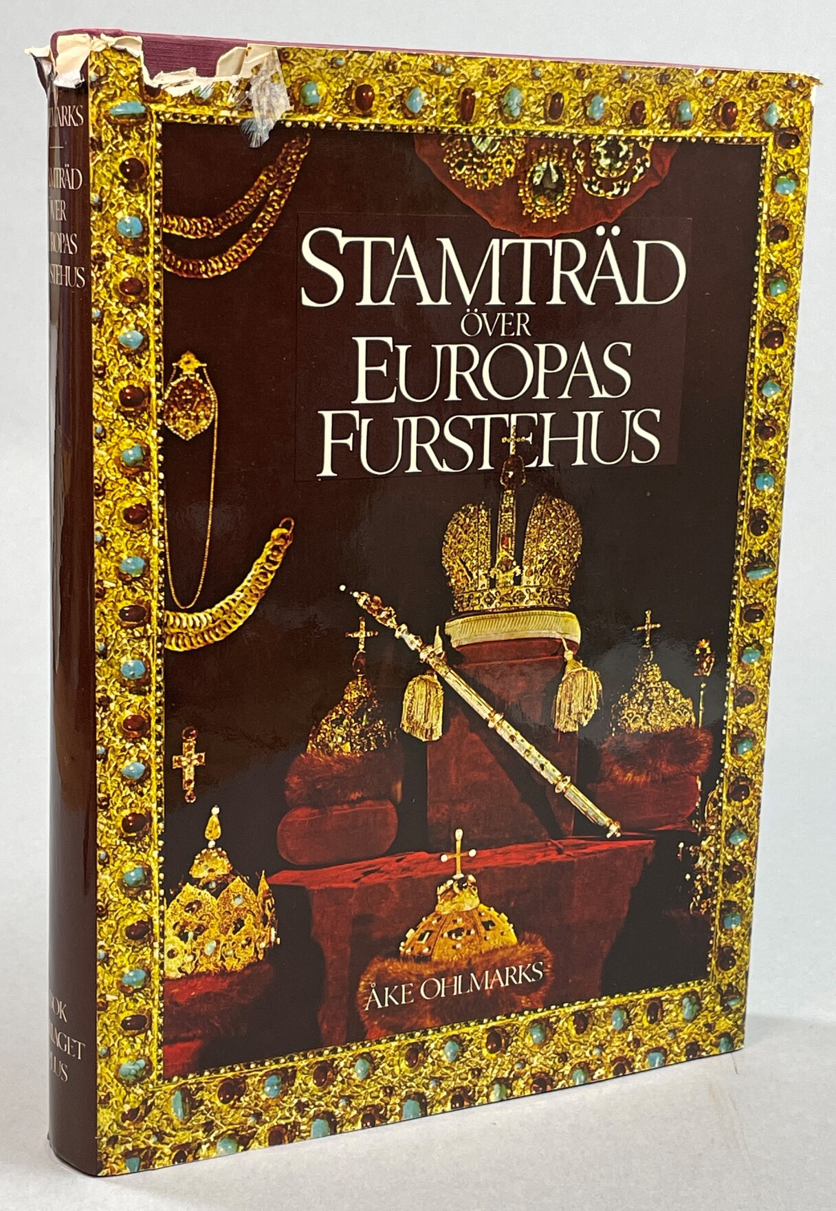 Stamträd över Europas furstehus. [Utg. av] Bokförlaget Plus.