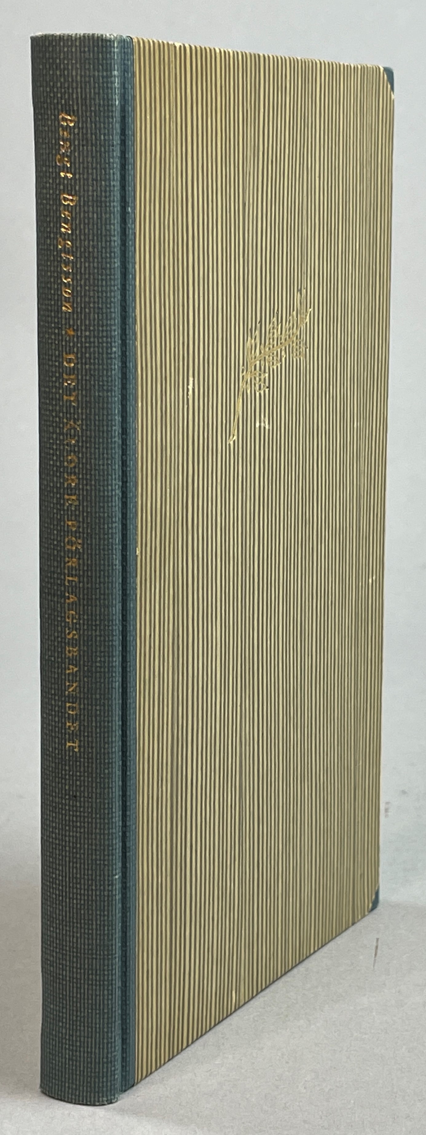 Det äldre förlagsbandet. Studier över svenskt bokbinderi under tidigt 1800-tal jämte en kort biografi över Alfred Lundin. [Utg. av] Alfr. Lundins Bokbinderi AB.