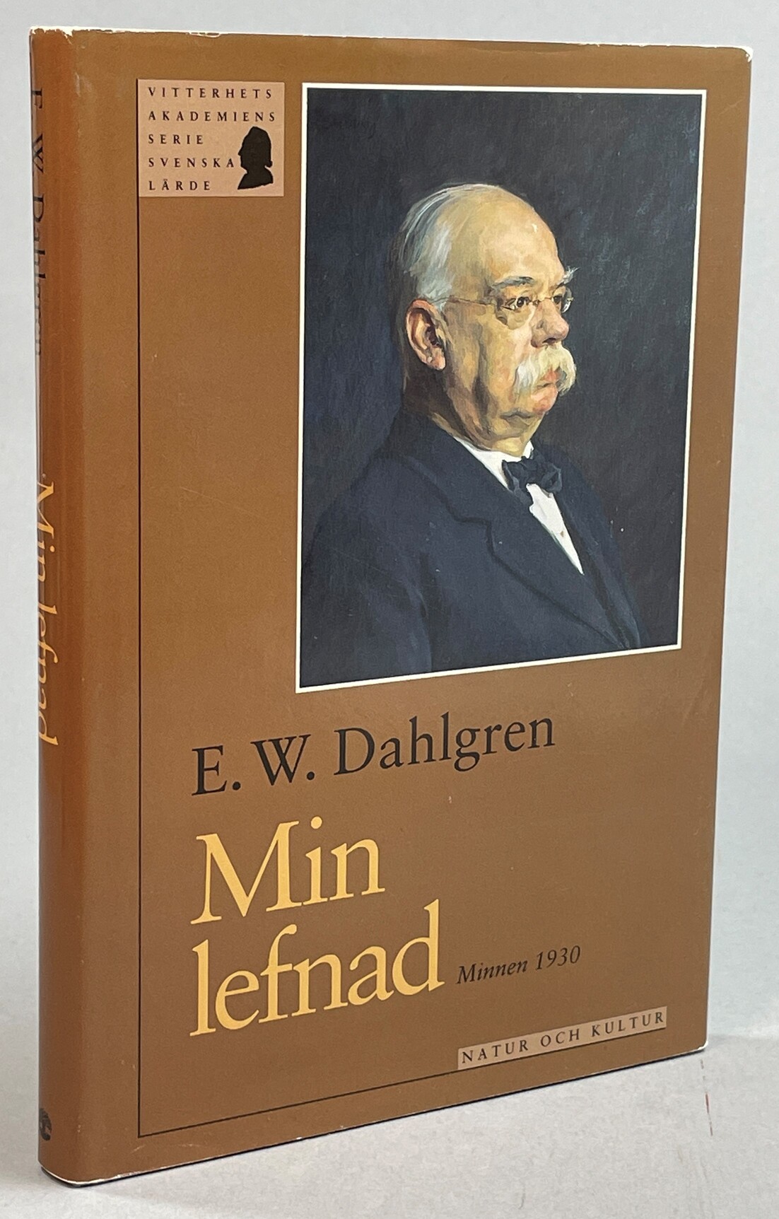 Min lefnad. Minnen 1930. Utgivna av Wilhelm Odelberg [gm] Natur och Kultur.
