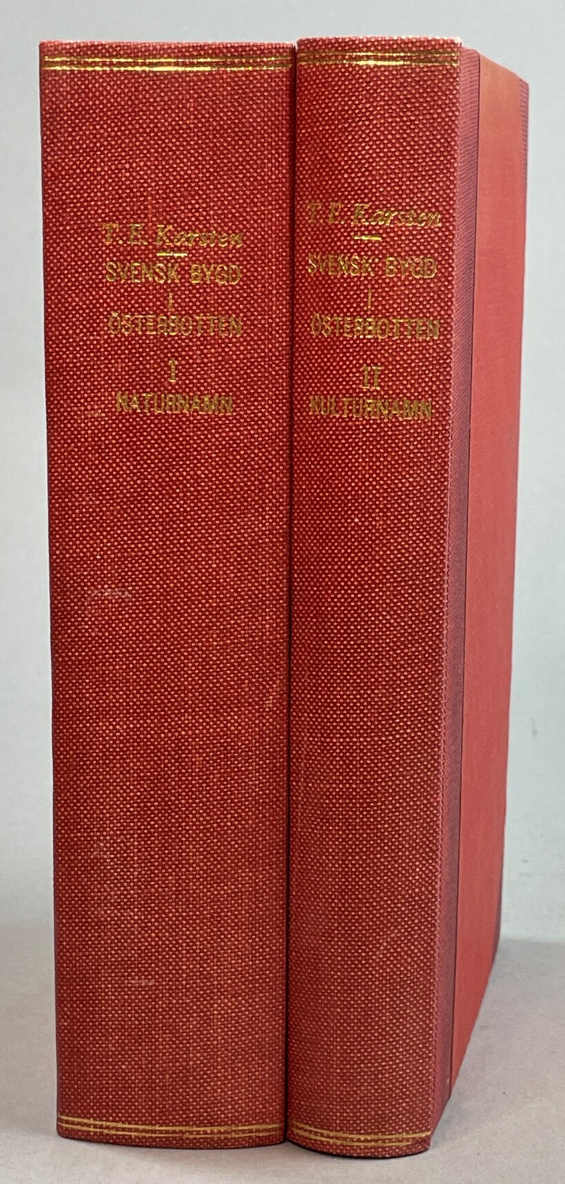 Svensk bygd i Österbotten. Nu och fordom. En namnundersökning. I. Naturnamn. [... II. Kulturnamn].