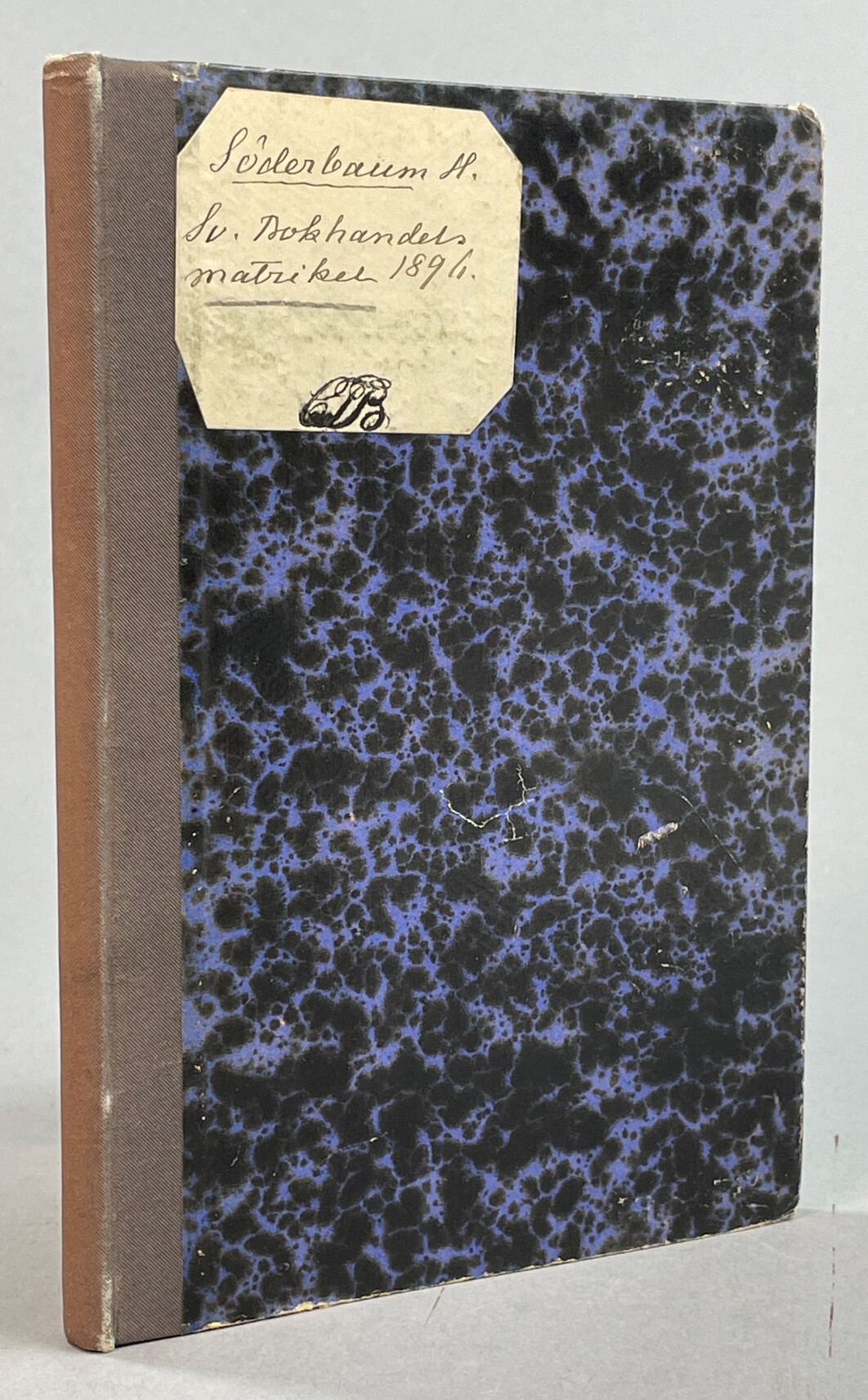 Svensk Bokhandelsmatrikel 1896. Utgifven af Hilmer Söderbaum. (Tio numrerade exemplar tryckta på extra papper).