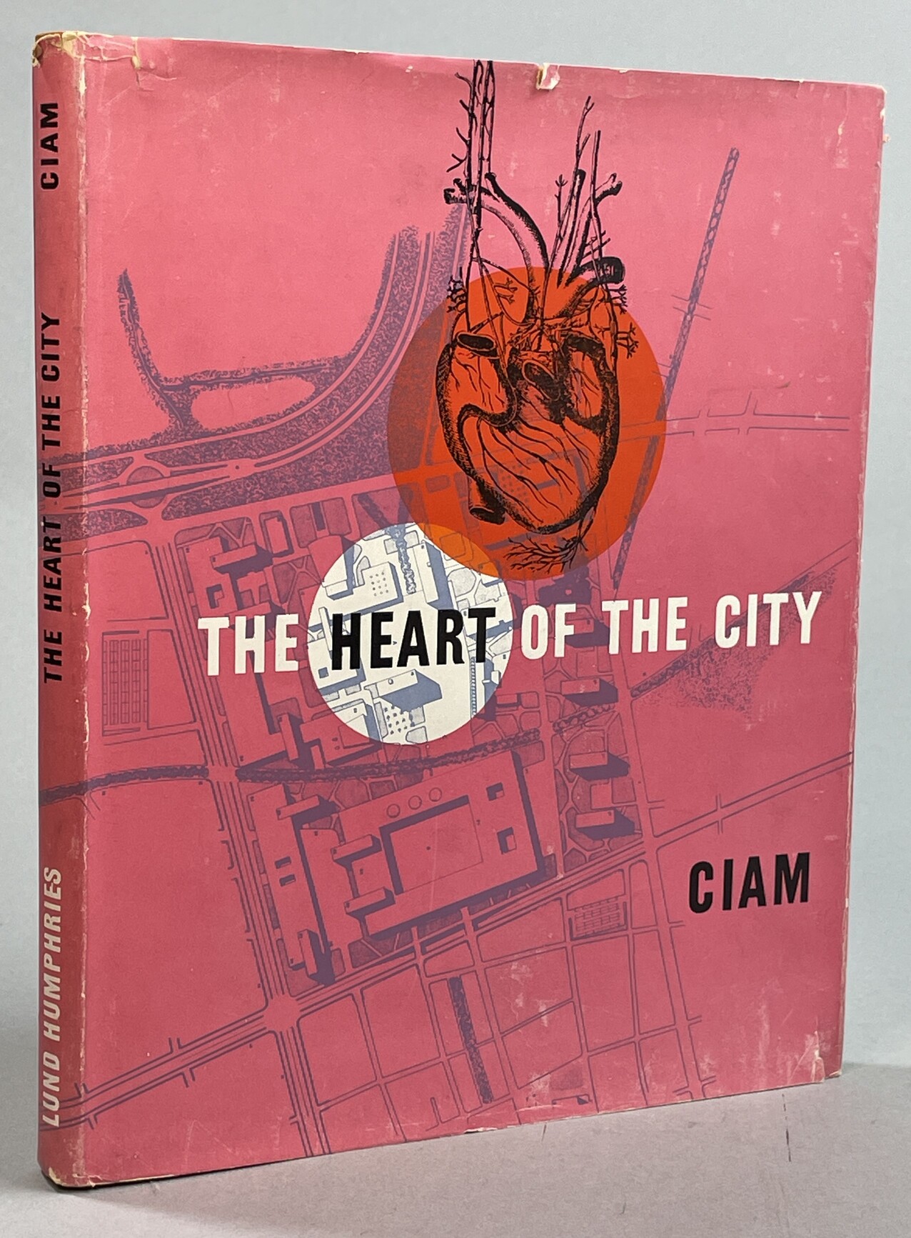 The Heart of the City. Towards the humanisation of urban life.