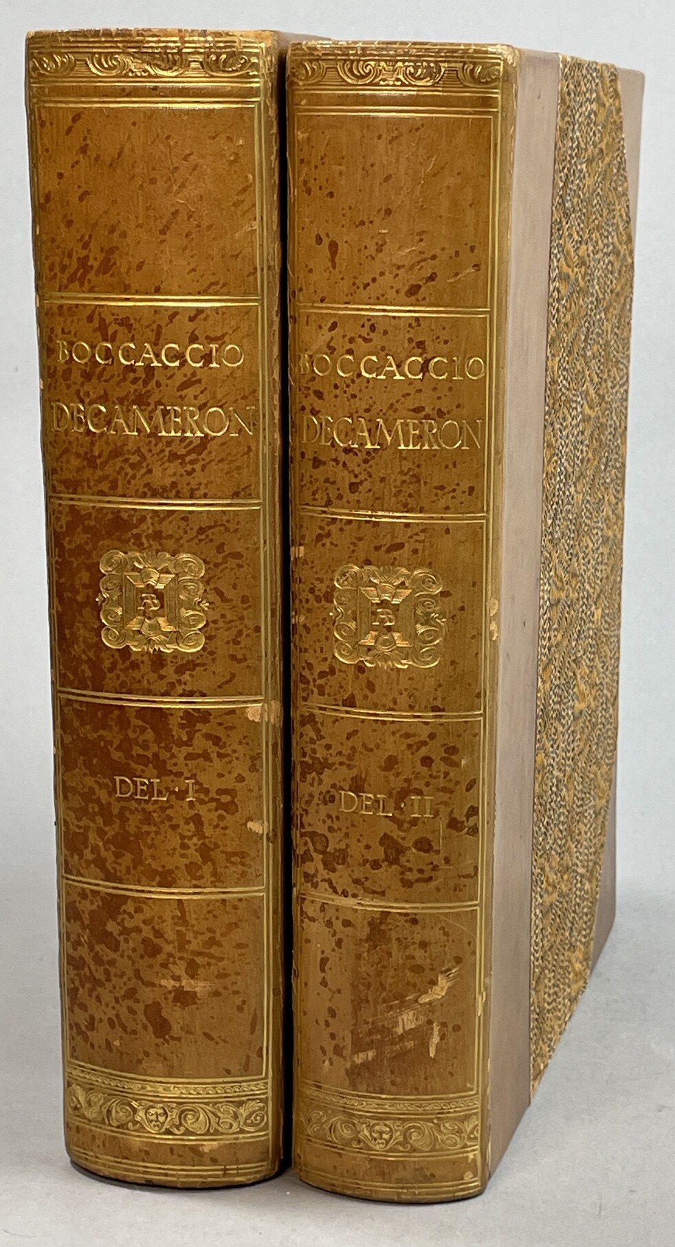 Decameron. Denna bok är översatt från originalspråket av C. Eichhorn och försedd med ett hundratal illustrationer utförda av Bertil Lybeck. [Del I] - Del II. [Utg. av] Adolf Bonniers förlag.