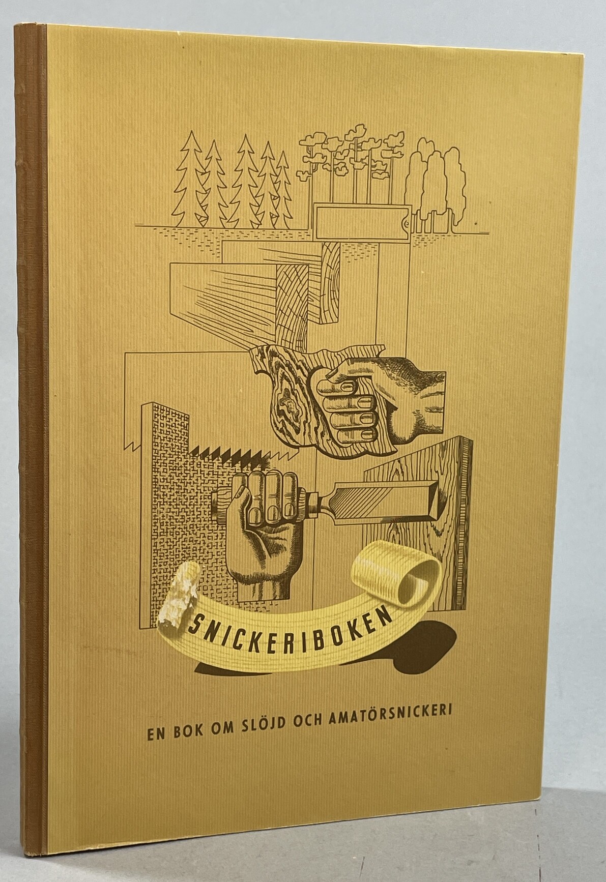 Snickeriboken. En bok om slöjd och amatörsnickeri. Utgiven av Torsviks Sågverks AB.