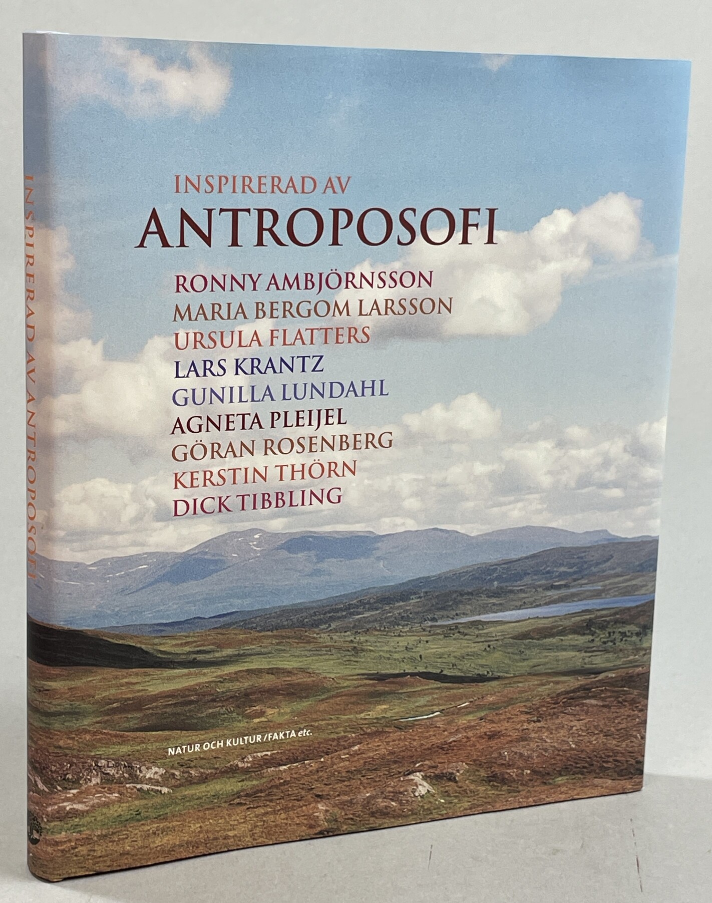 Inspirerad av antroposofi. [Utg. av] Natur & Kultur/Fakta etc.