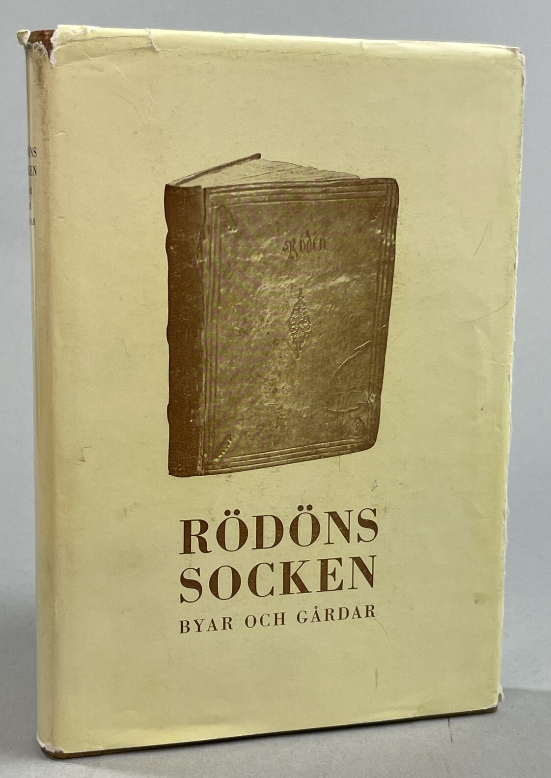 Rödöns socken. Byar och gårdar. Under redaktion av Lars Faxén. [Utg. av] AB Wisénska Bokhandelns förlag.